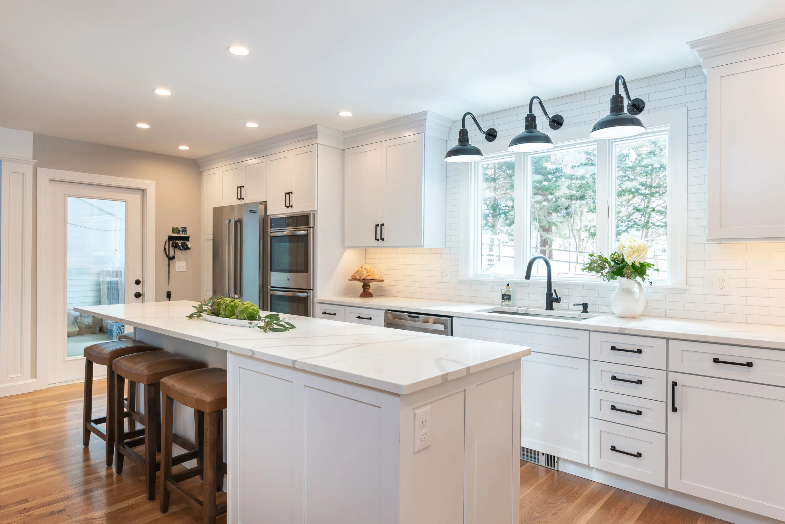 SIMPLY HOME INTERIORS