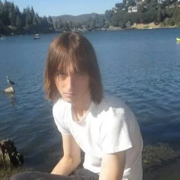 Dylan Thom