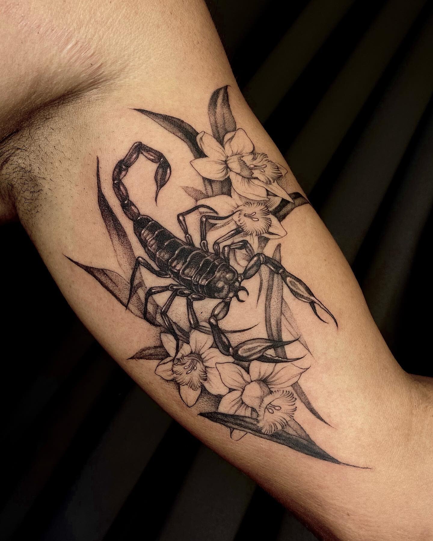 Scorpion and flowers 🦂thank you so much for making the trip!!