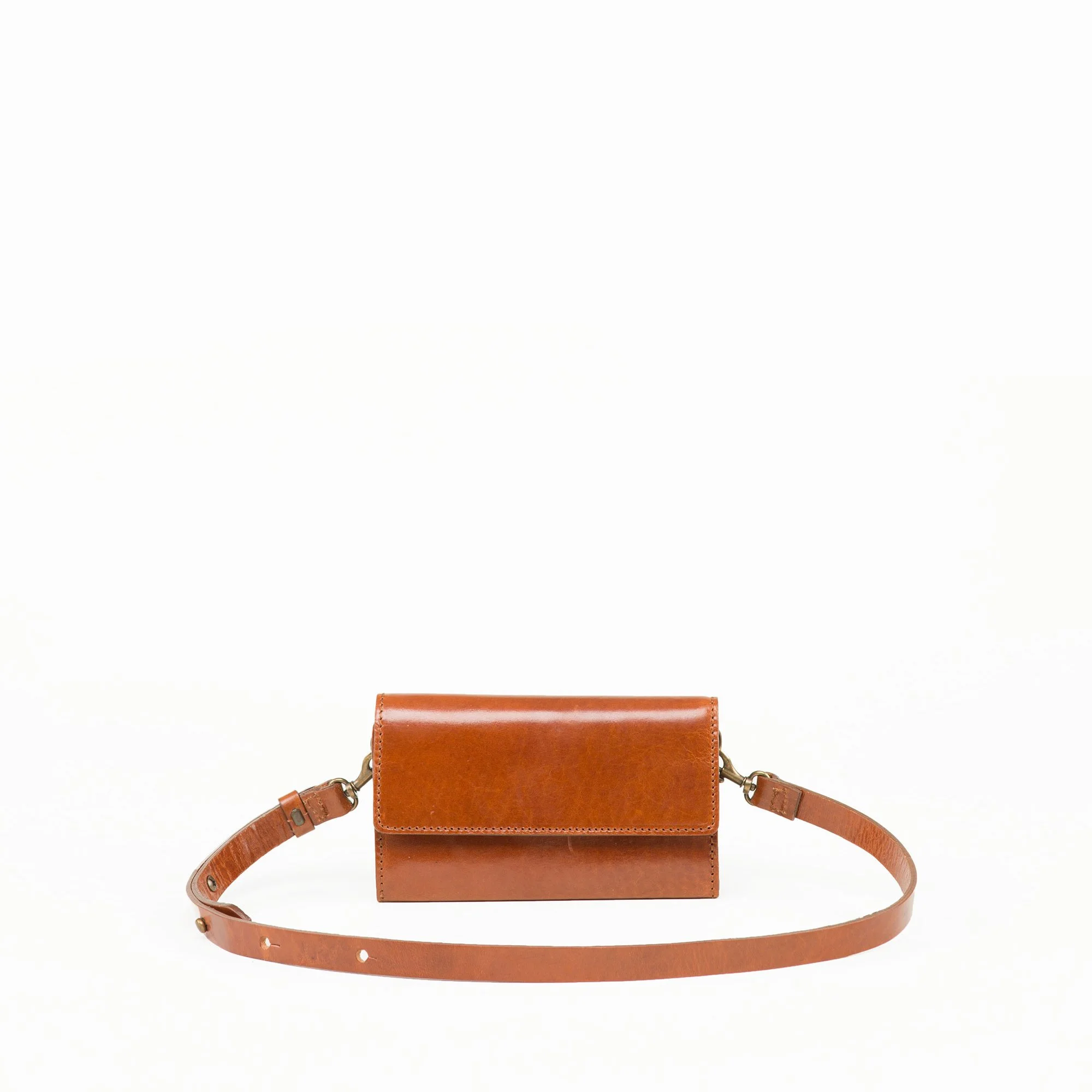 VV_AW_2017_ADO-Brown-Wallet-Hippack.jpg