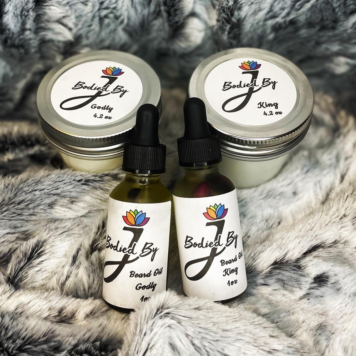 Get your dad or the man in your life a butter and beard oil set!! 

Use Code:JUNEDAD for 19% off your order