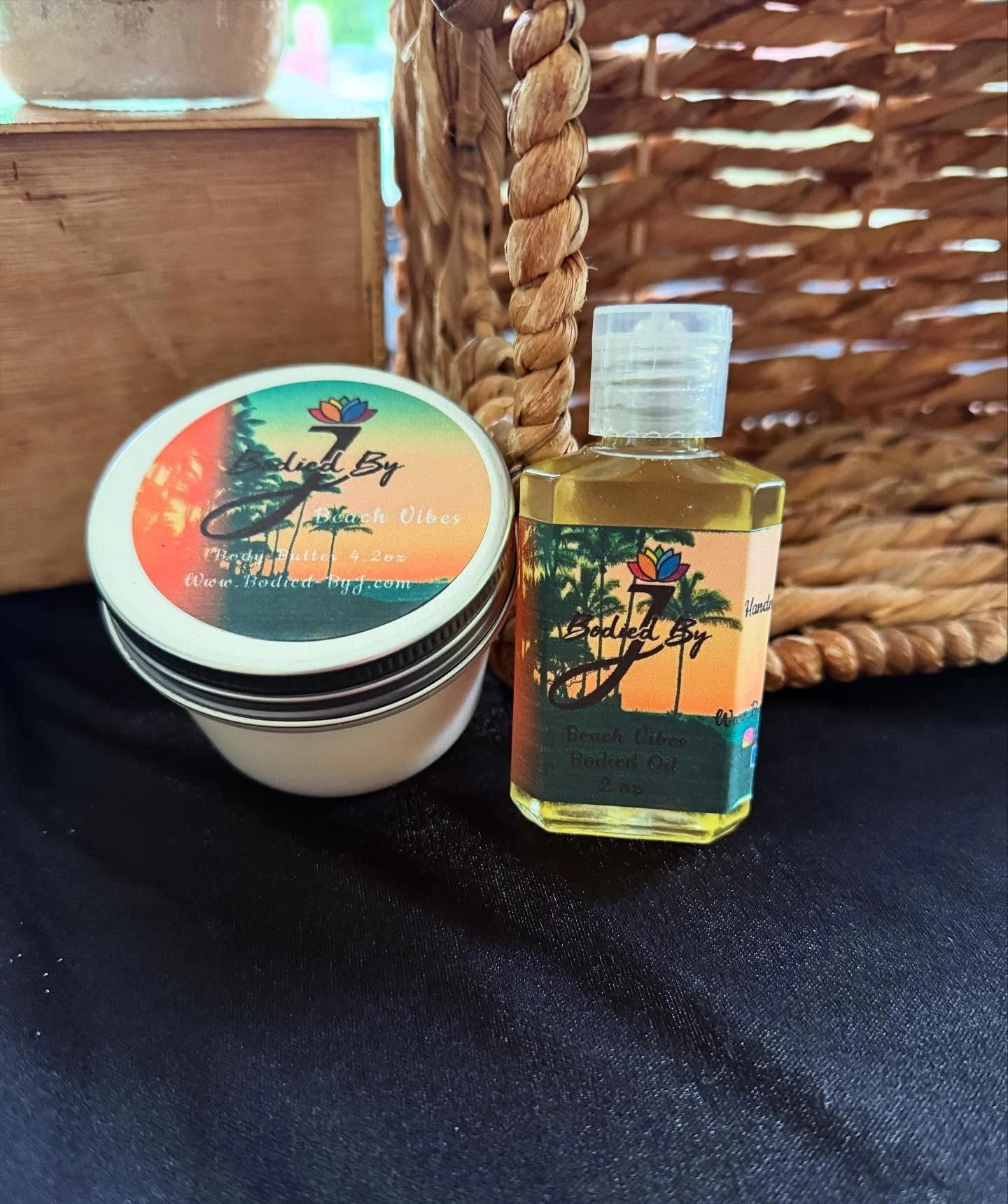 🚨 NEW LOOK 👀 

Not only are our summer scents back but with a new look too! Don&rsquo;t worry if you didn&rsquo;t catch me at Melanin In May you can always order or catch me next weekend in fountain square!