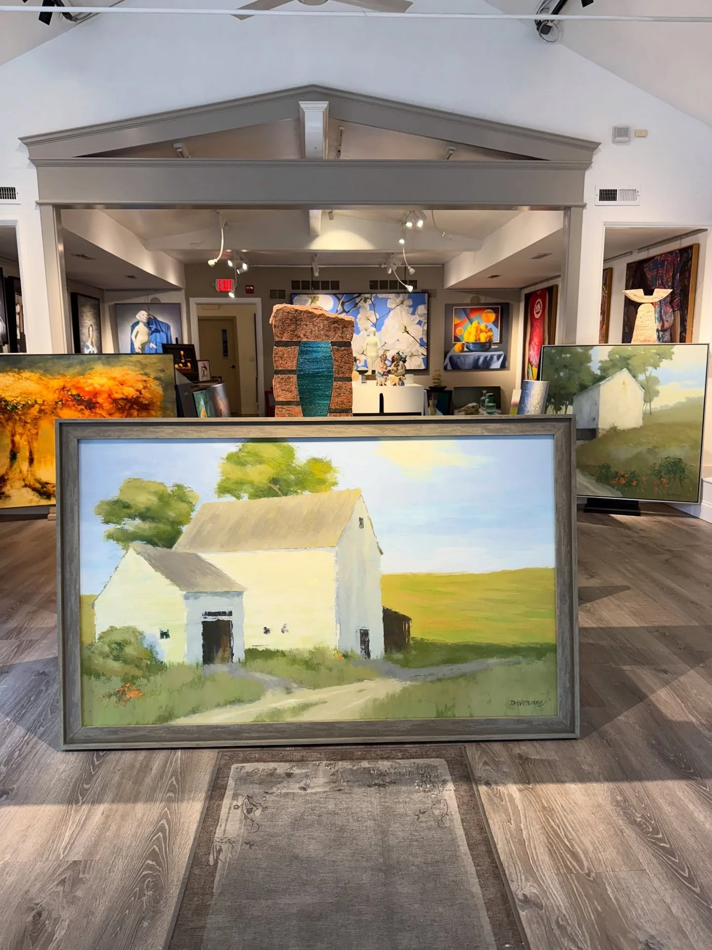 Selecting artworks is more than decoration. Art has the power to balance a room and define its mood. Thoughtfully chosen artwork turns design into emotion. Every piece tells a story and reflects who you are. 🖼️ 

#dianedurocherinteriors 

@asidnj
#d