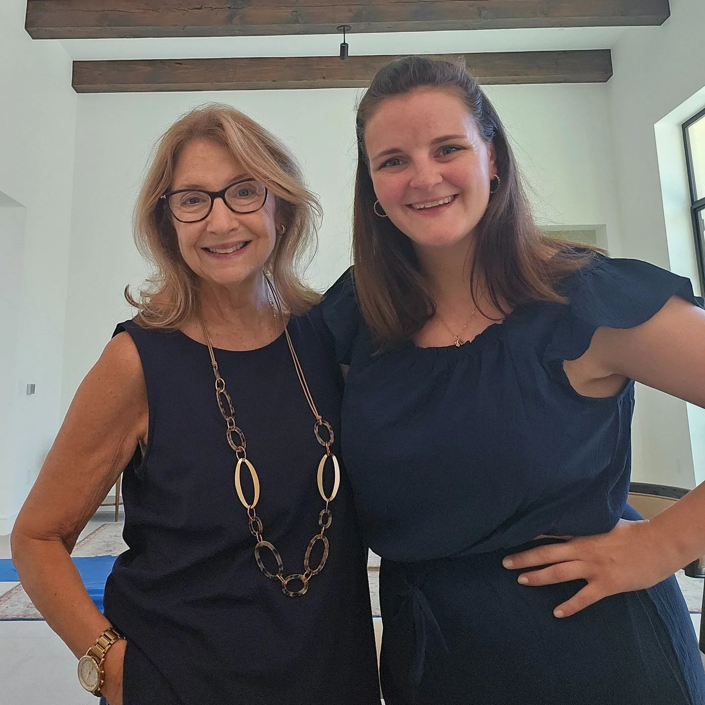 The &lsquo;dynamic duo&rsquo; is back at it again! 😉 Another week of design and inspiration!

#dianedurocherinteriors

@asidnj
#diane_durocher_interiors
#newjerseydesign
#njinteriordesign
#homeinspiration
#njdesigner
#bergencountydesigner
#njasid
#b