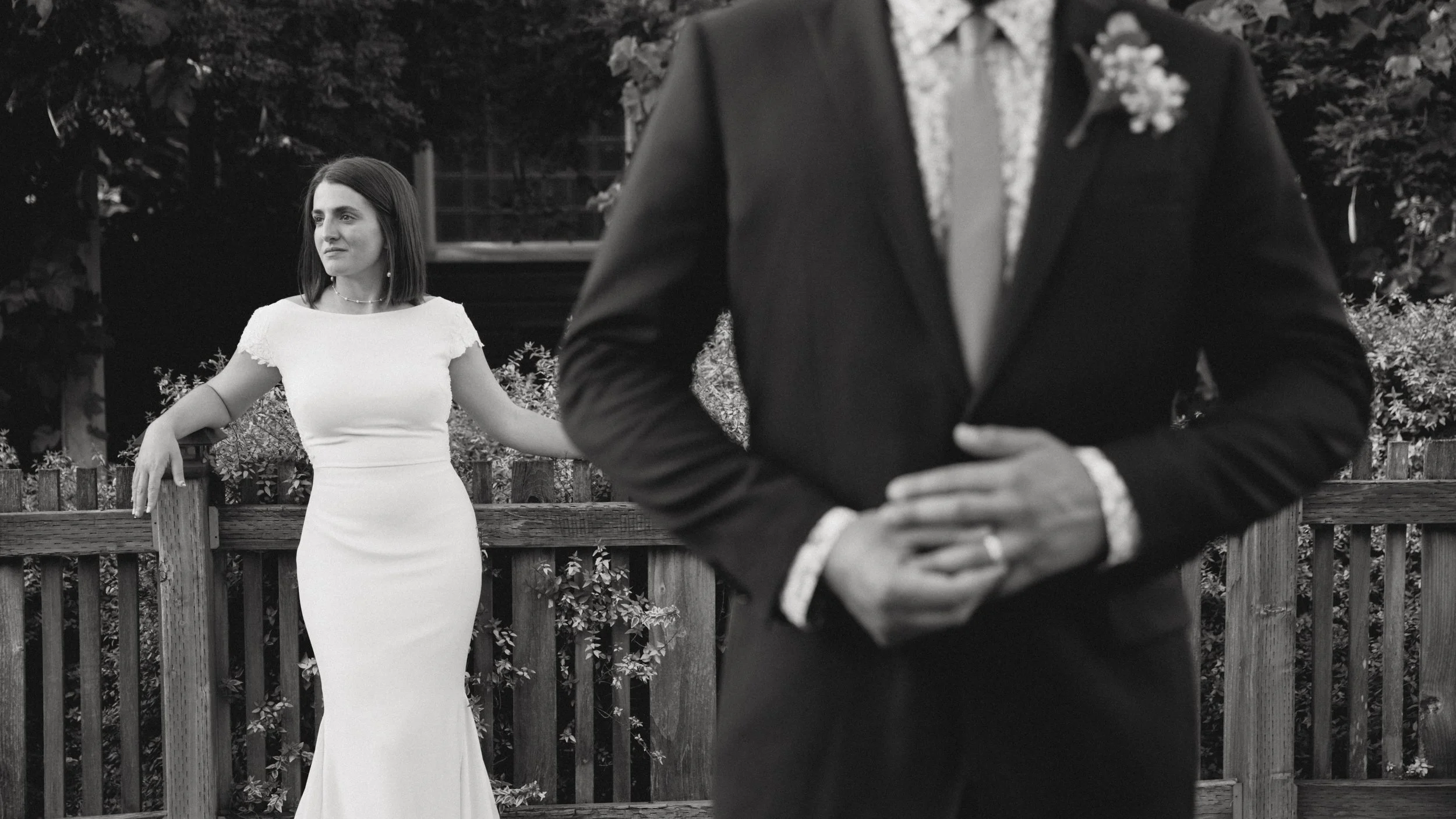 Intimate Backyard Wedding in Oregon