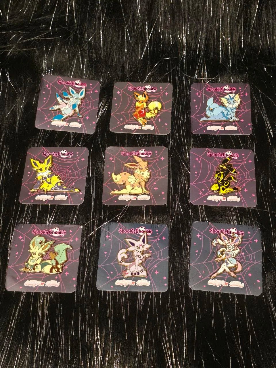 **READ** SpookieGhoulie x Glitzy Fox EV Pins