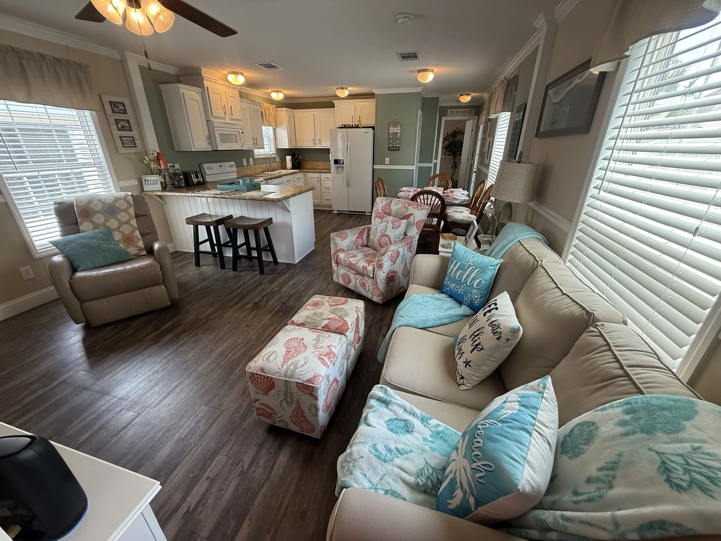 WOW! 3 BEDROOMS  544 Amber Just listed You have to see this!