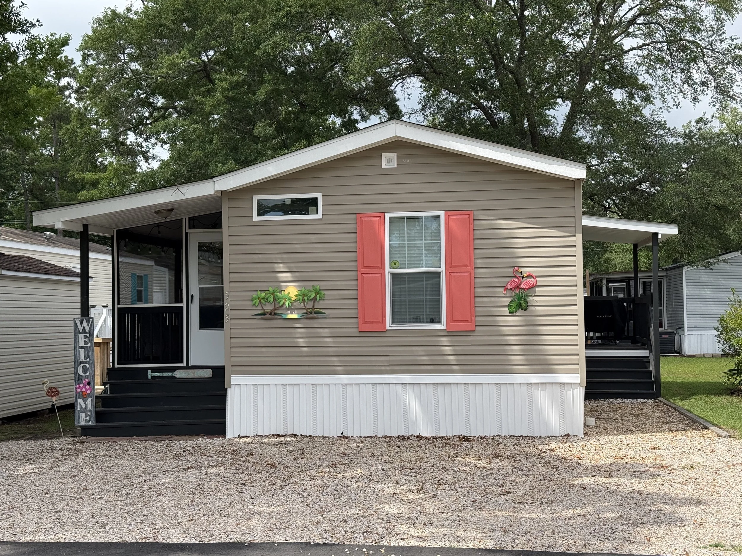JUST LISTED $189,000 Welcome to the beach! 525 Amber Dr.
