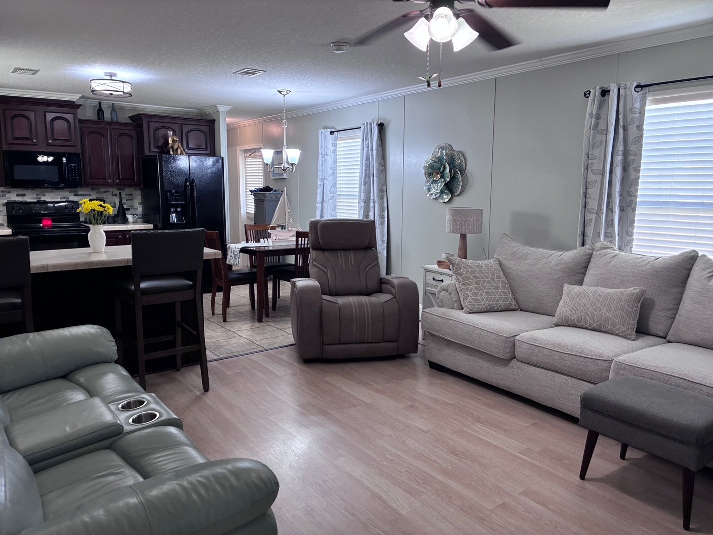 $189,900 664 Monk Square 3 Bedrooms Awesome!