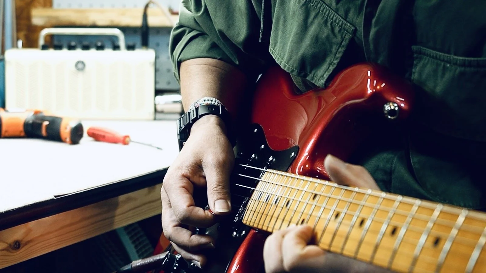 161チョーキング時の音詰まりを解消（Fender / American UltraⅡ Stratocaster）
