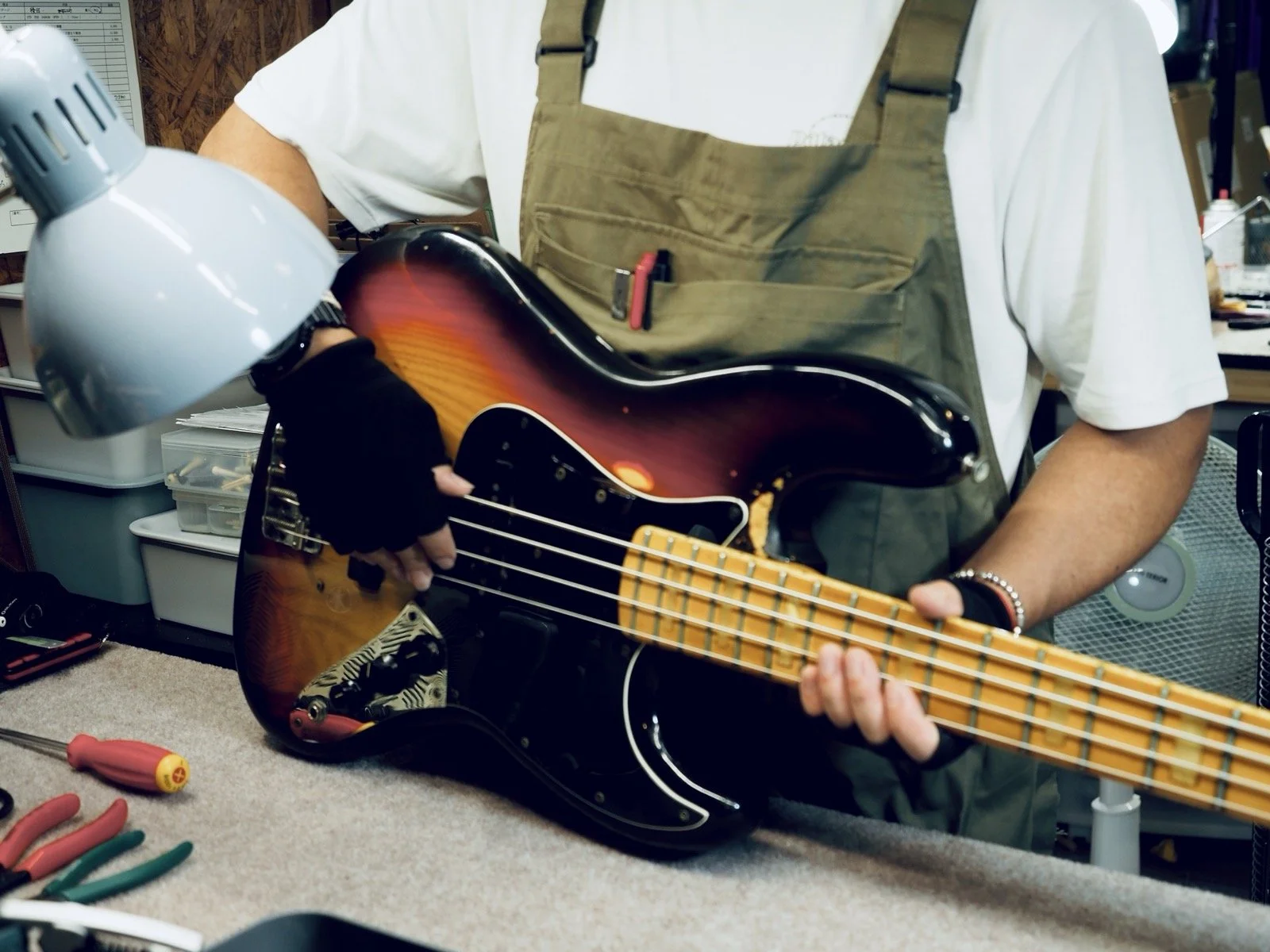 164長く弾かれていないベースを再起動（Fender / 1976 Jazz Bass）