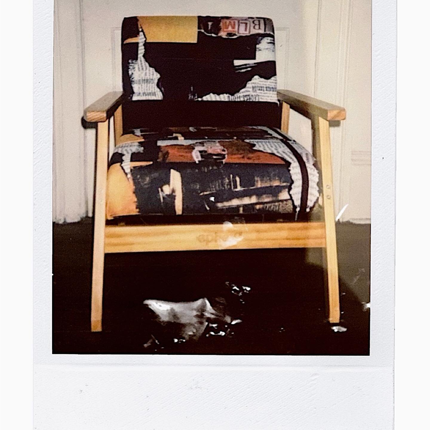 🪑 
.
.
.
#funiture #funituredesign #print #printdesign #creativedirector