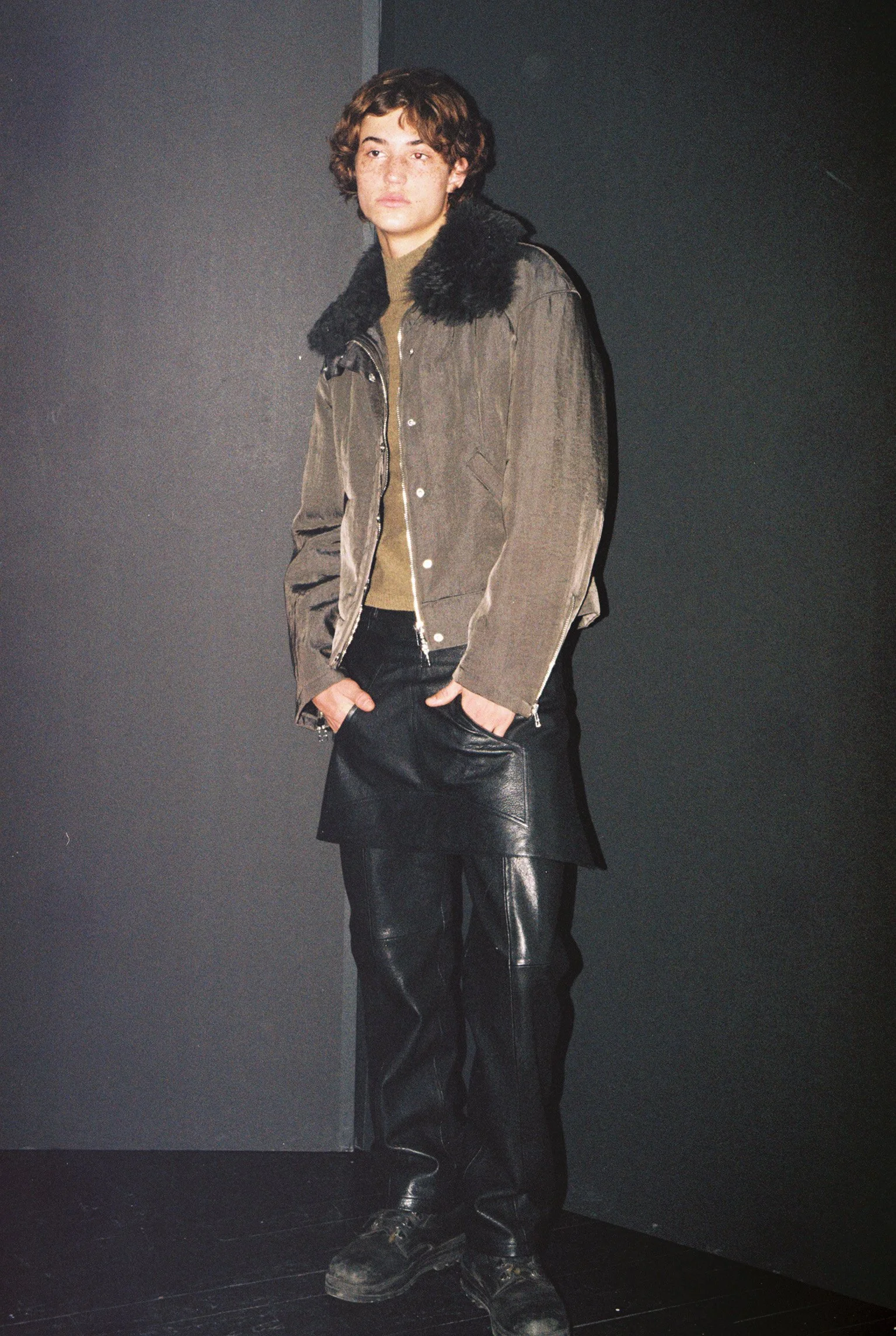 S645885-R3-052-24A.jpg