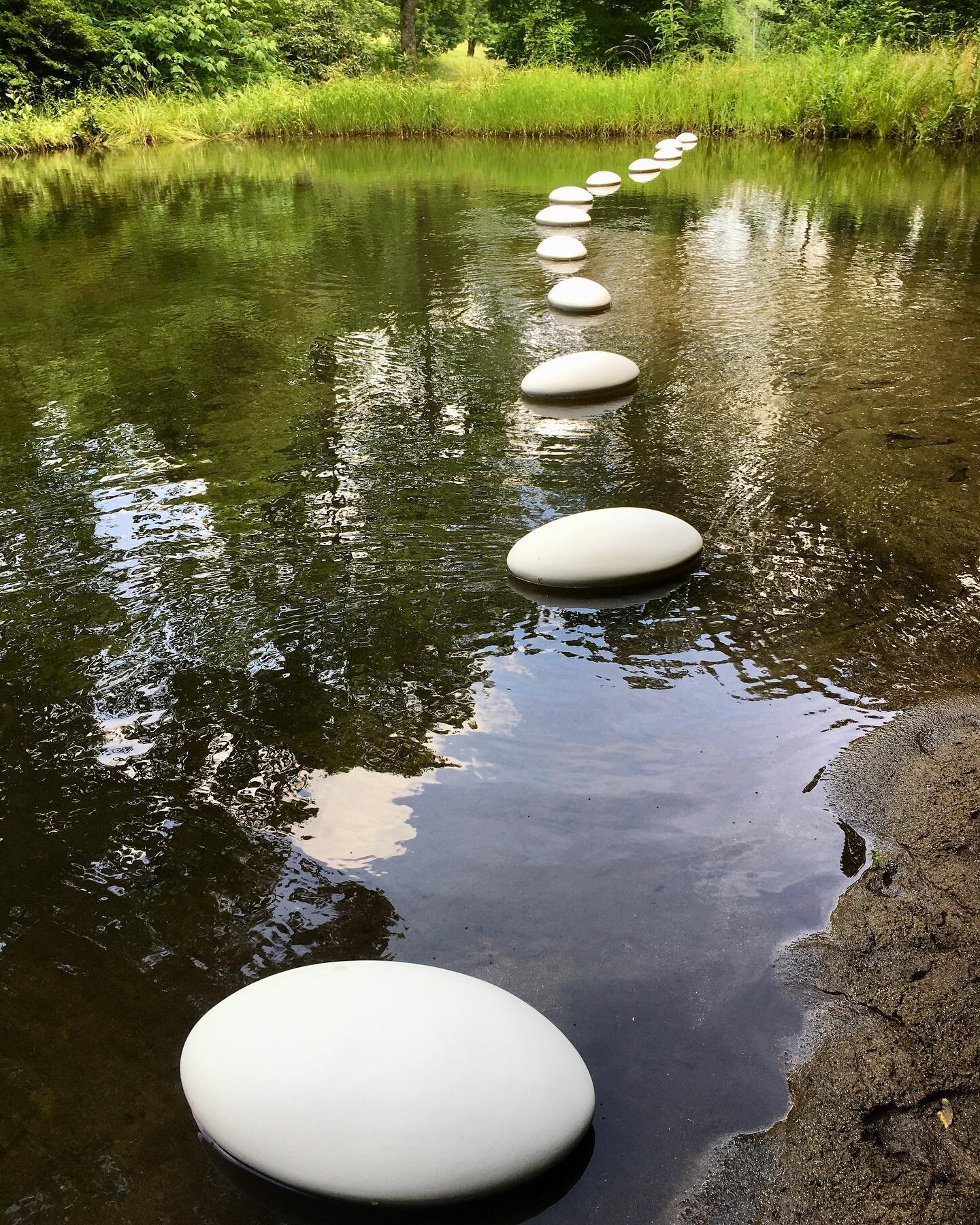 crossing. #porcelain #slipcast #slipcasting #installationart #ceramicinstallation #contemporaryceramics #crossing #float #wordle