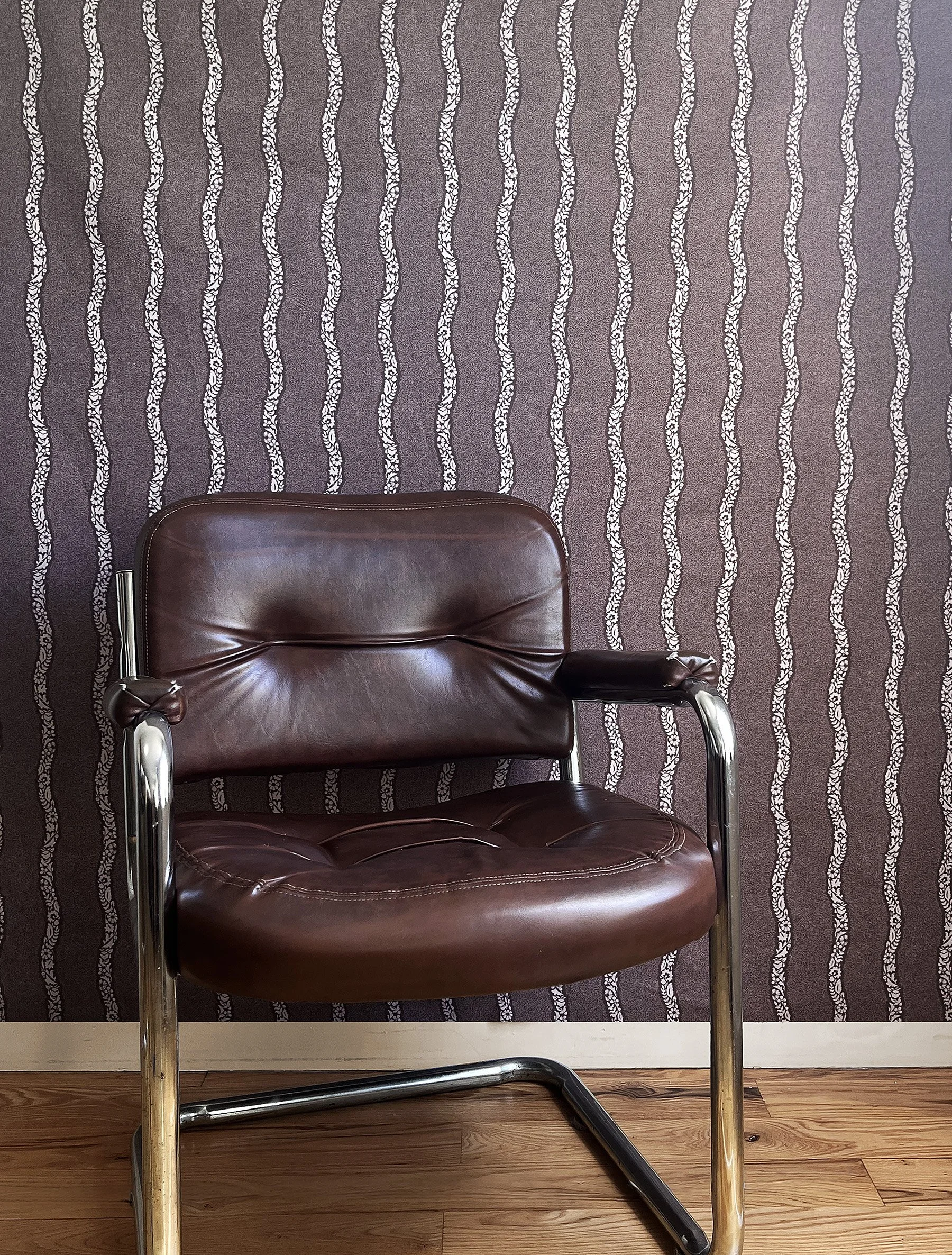 Rhinne Lombard Cocoa wall.jpg