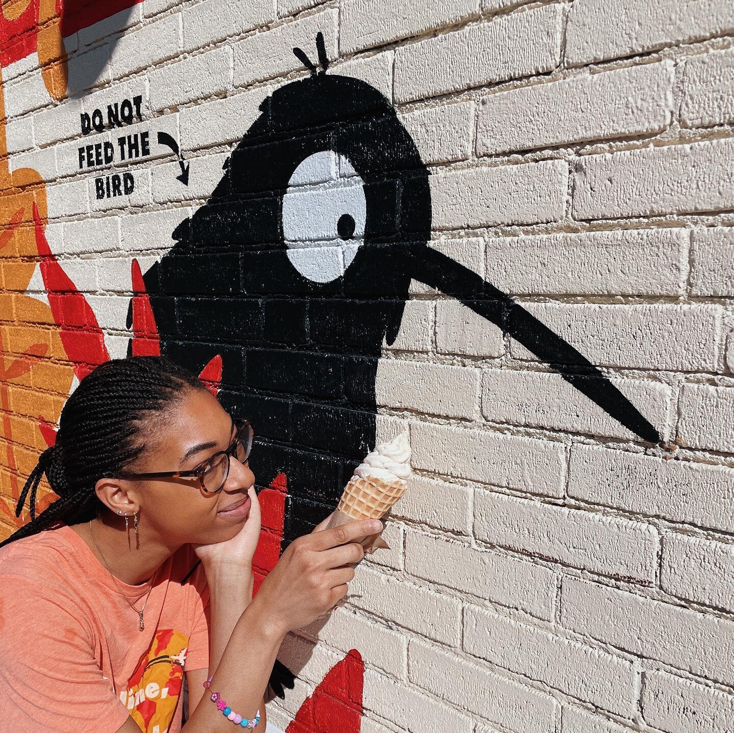 Enzy is getting hungry&hellip; 🫨🫢🤯 

Come &ldquo;feed the bird&rdquo; and take a picture next to our MURAL for a chance to win some FREE FAR OUT!!! 

Starting today and ending next Sunday, 5/14, post a picture with our mural, tag us on it @farouti
