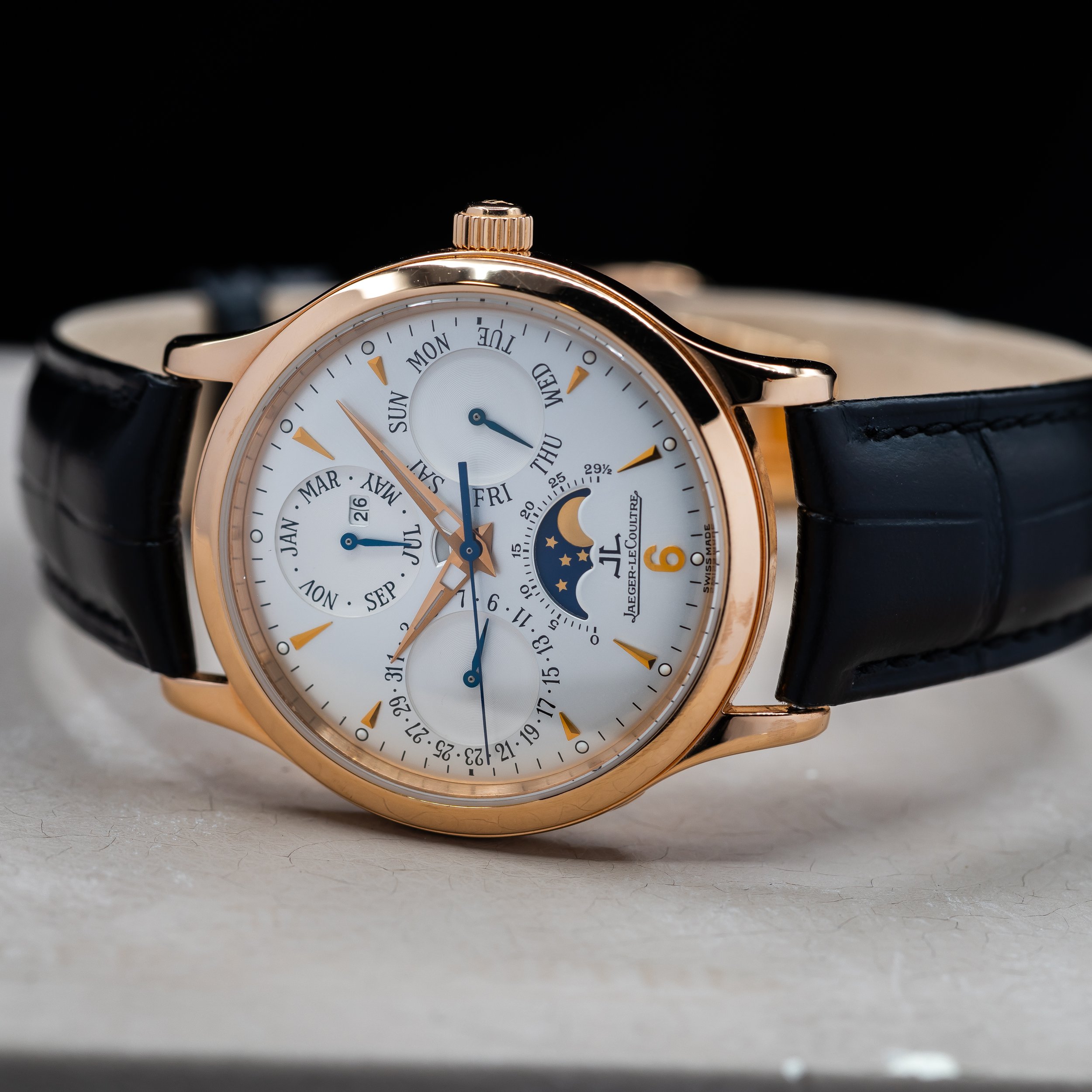 Jaeger-LeCoultre Perpetual Calendar Moonphase Master Control 18k Yellow Gold 37mm