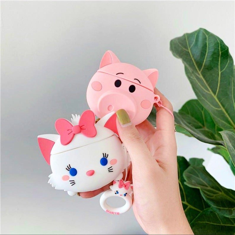 Cute Aristo Cat Airpod 1 / 2 / Pro Case, Cool pig Cartoon Airpod Case, Airpod 1 2 pro Gen with Hook, — Lady Art Love Cute Aristo Cat Airpod 1 / 2 / Pro Case, Cool pig Cartoon Airpod Case, Airpod 1 2 pro Gen with Hook, — Lady Art Love