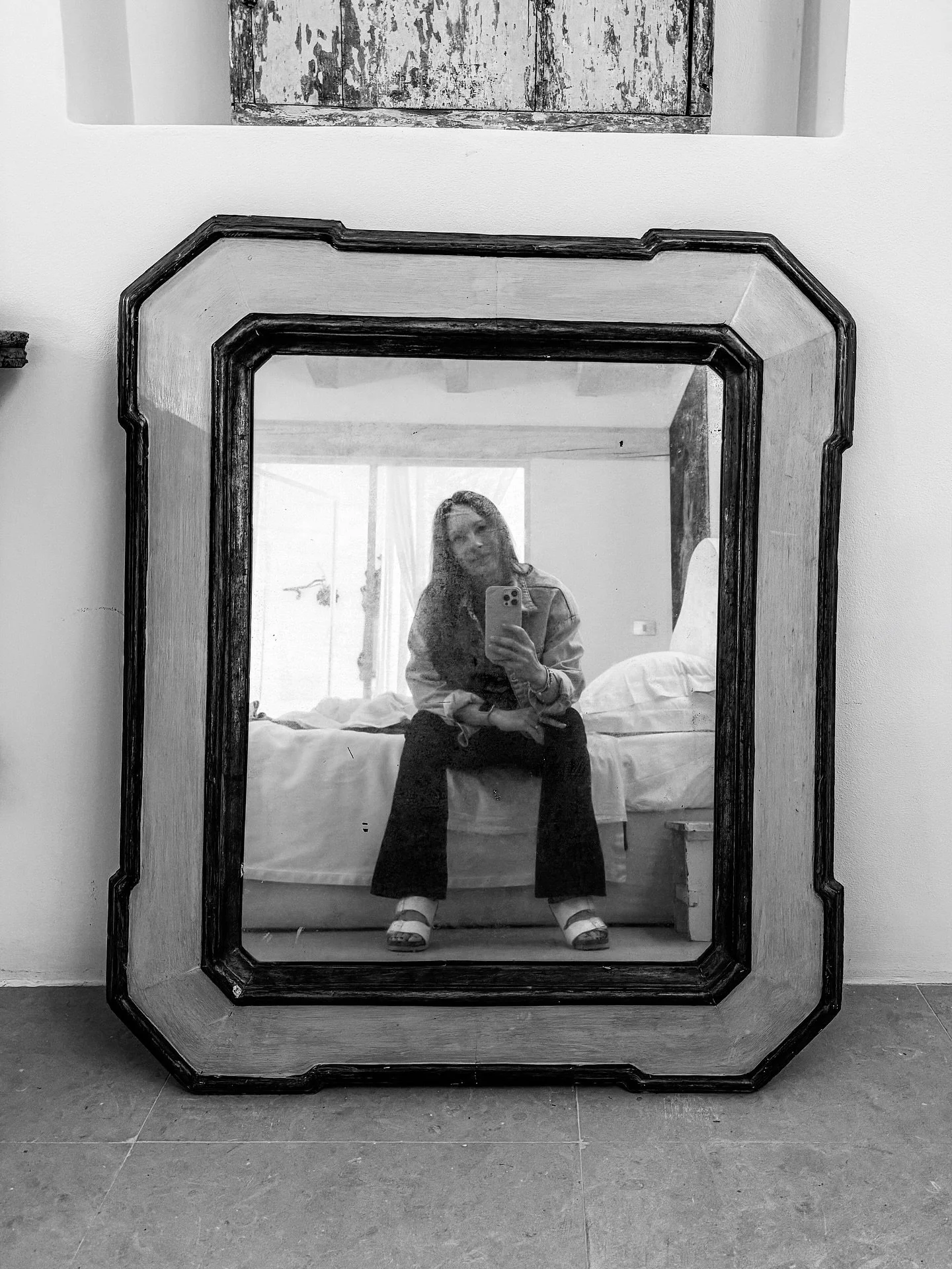 As the transition from Autumn to Winter gets closer, I&rsquo;ve been feeling that familiar urge to slow down &mdash; to soften into cosiness, warmth, stillness, and reflection.

This time of year invites a release 🍂

It&rsquo;s a time to tend gently