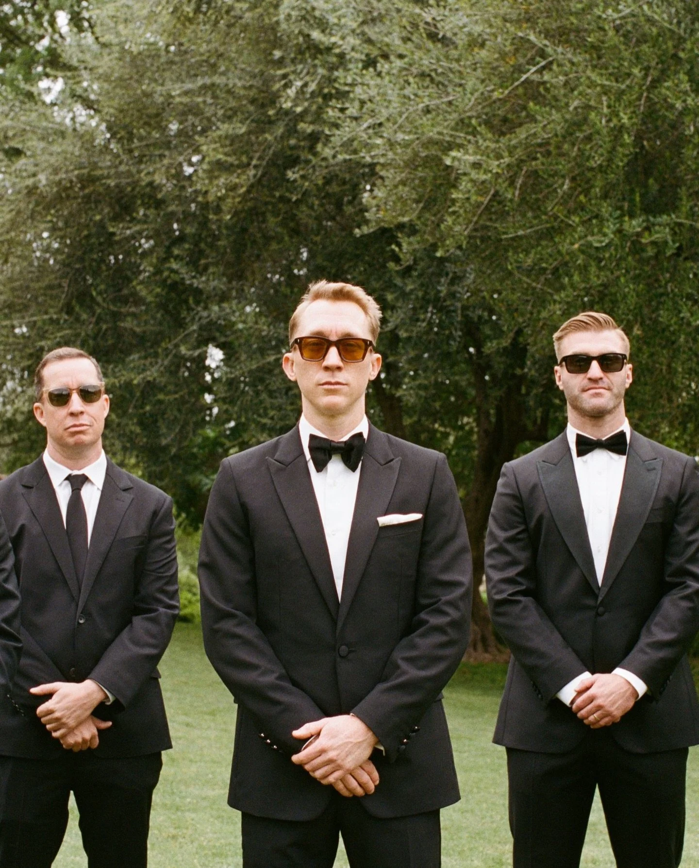When the groom cares about the details &mdash; and it shows 

venue &mdash; @latarantella_gfv 
design &mdash; @fetelledesigns 
florals &mdash; @floraltique 
photo &mdash; @mariweddingco 

#santaynezweddingphotographer #destinationweddingphotographer 