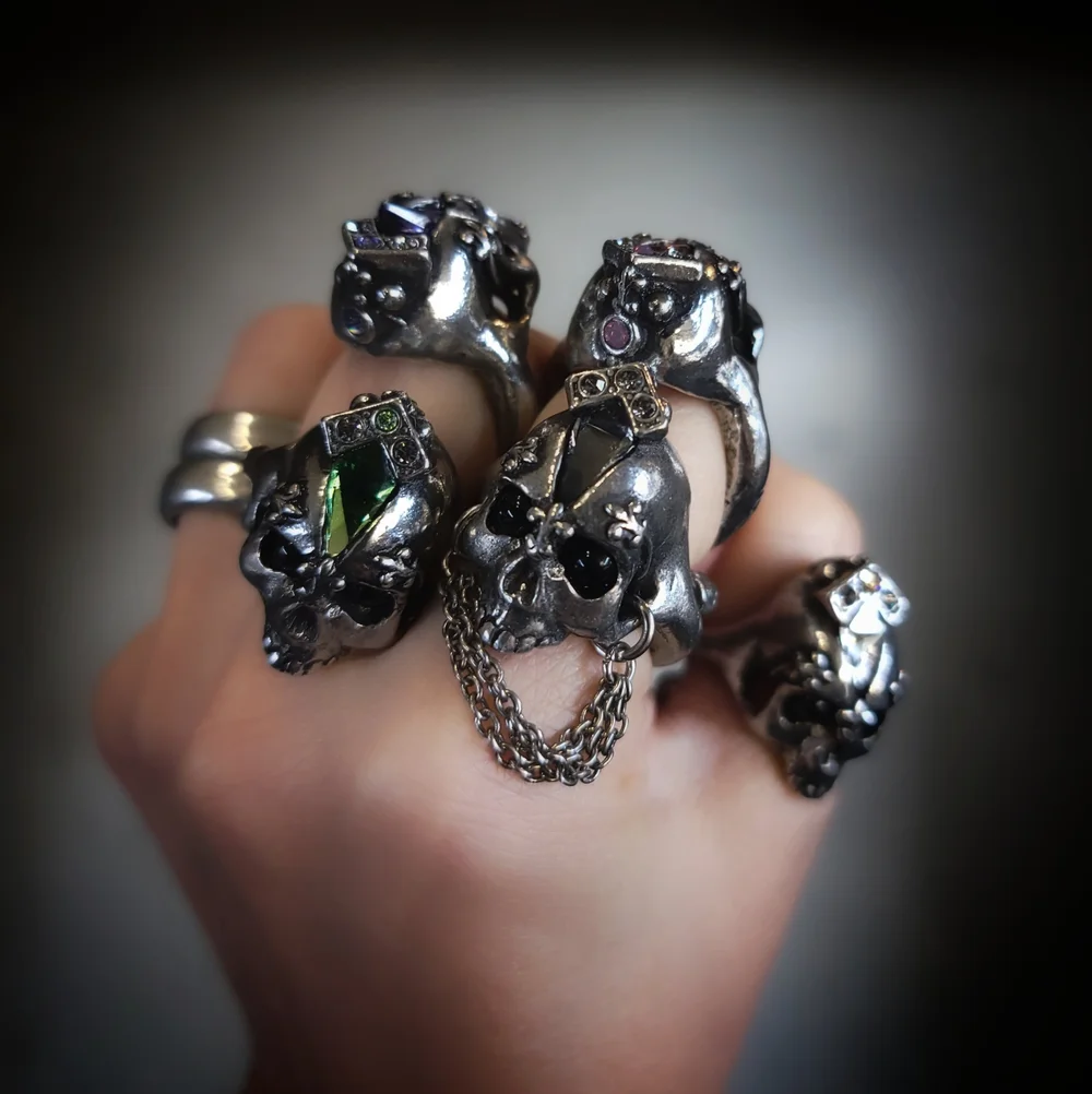 Priestess Skull Ring | Martha Rotten