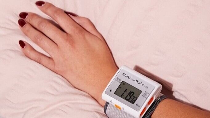 Digital Loud Alarm Clock Vibrating Bedside Heavy Sleeper Deaf Hearing Impaired 