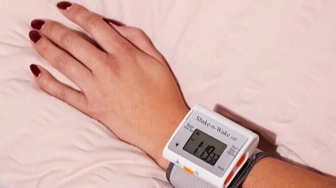 7-vibrating-alarm-clocks-for-the-deaf-hearing-impaired-soundly