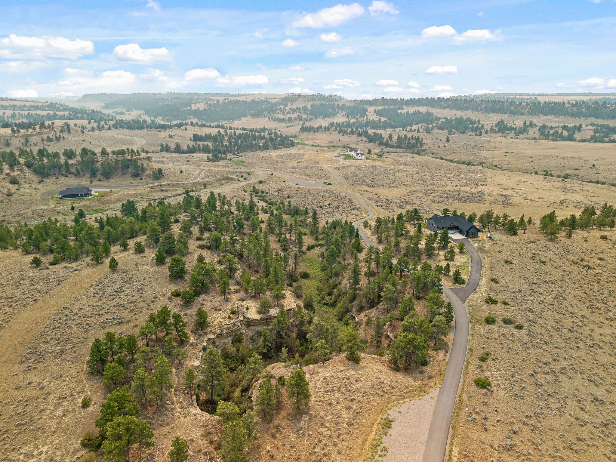 21-web-or-mls-FarandAwayEstates_16.jpg