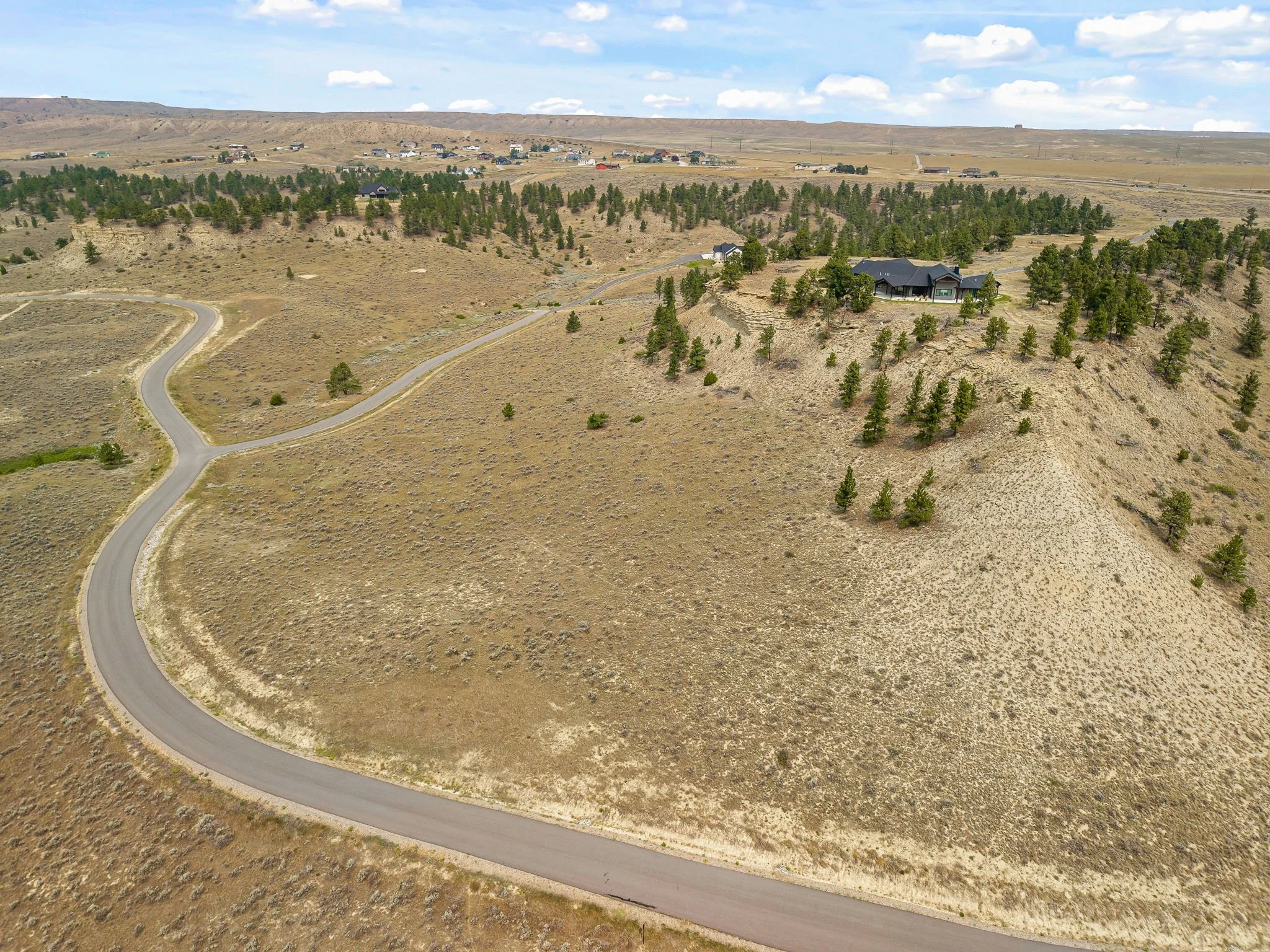 27-web-or-mls-FarandAwayEstates_20.jpg