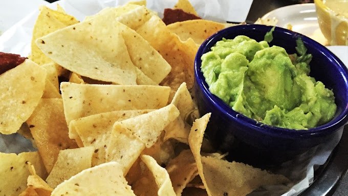 fuego chips and guac