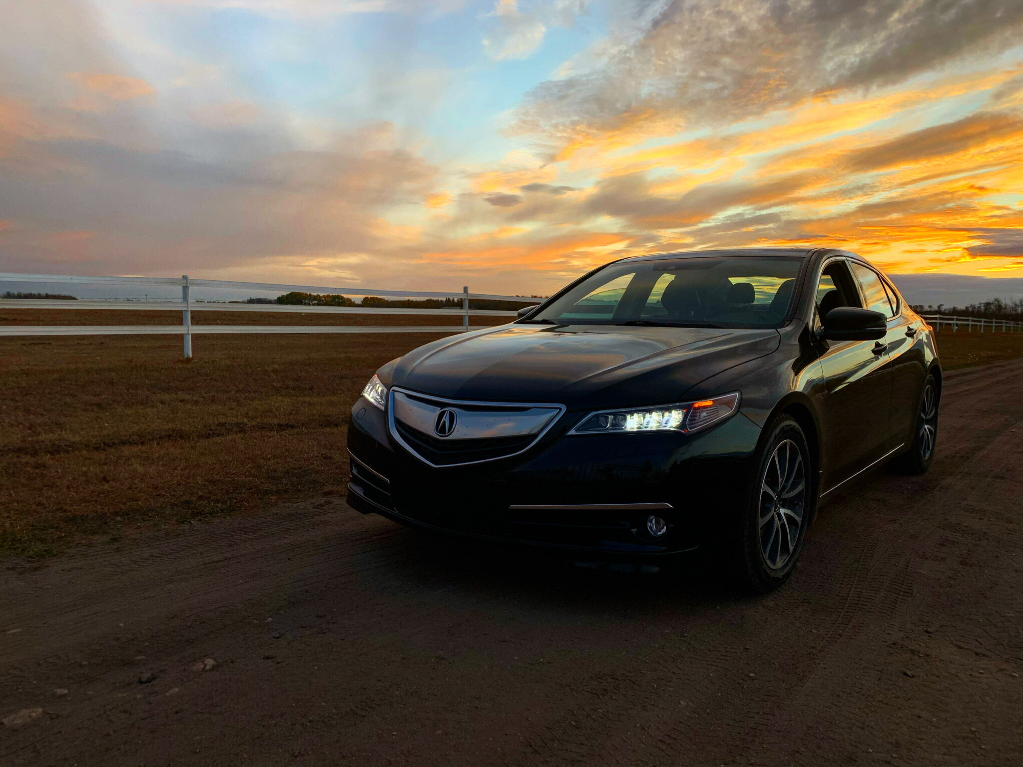 Viv 2016 Acura TLX Instagram: a.blk.slespeed Email: marie.vivi.le@gmail.com