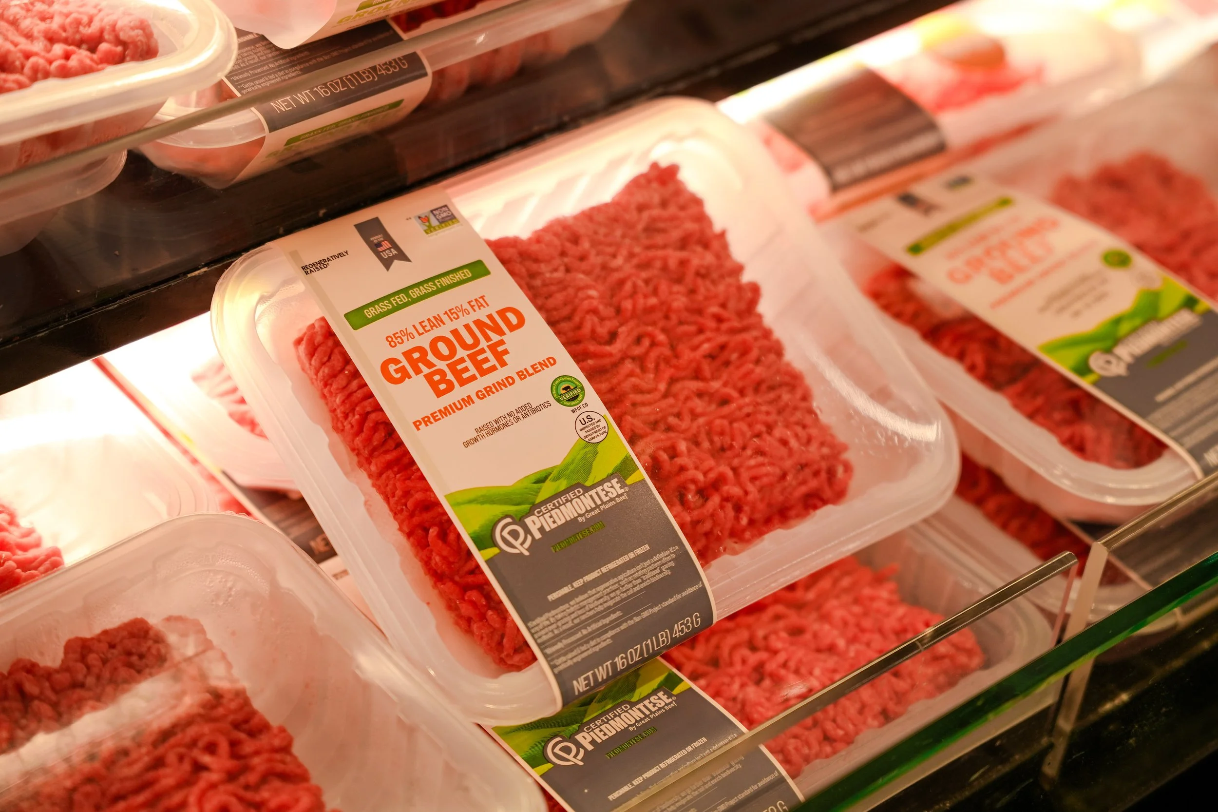 GFGroundBeef85-15_instore.jpg