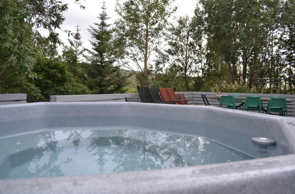 Iceland hot tub.jpg