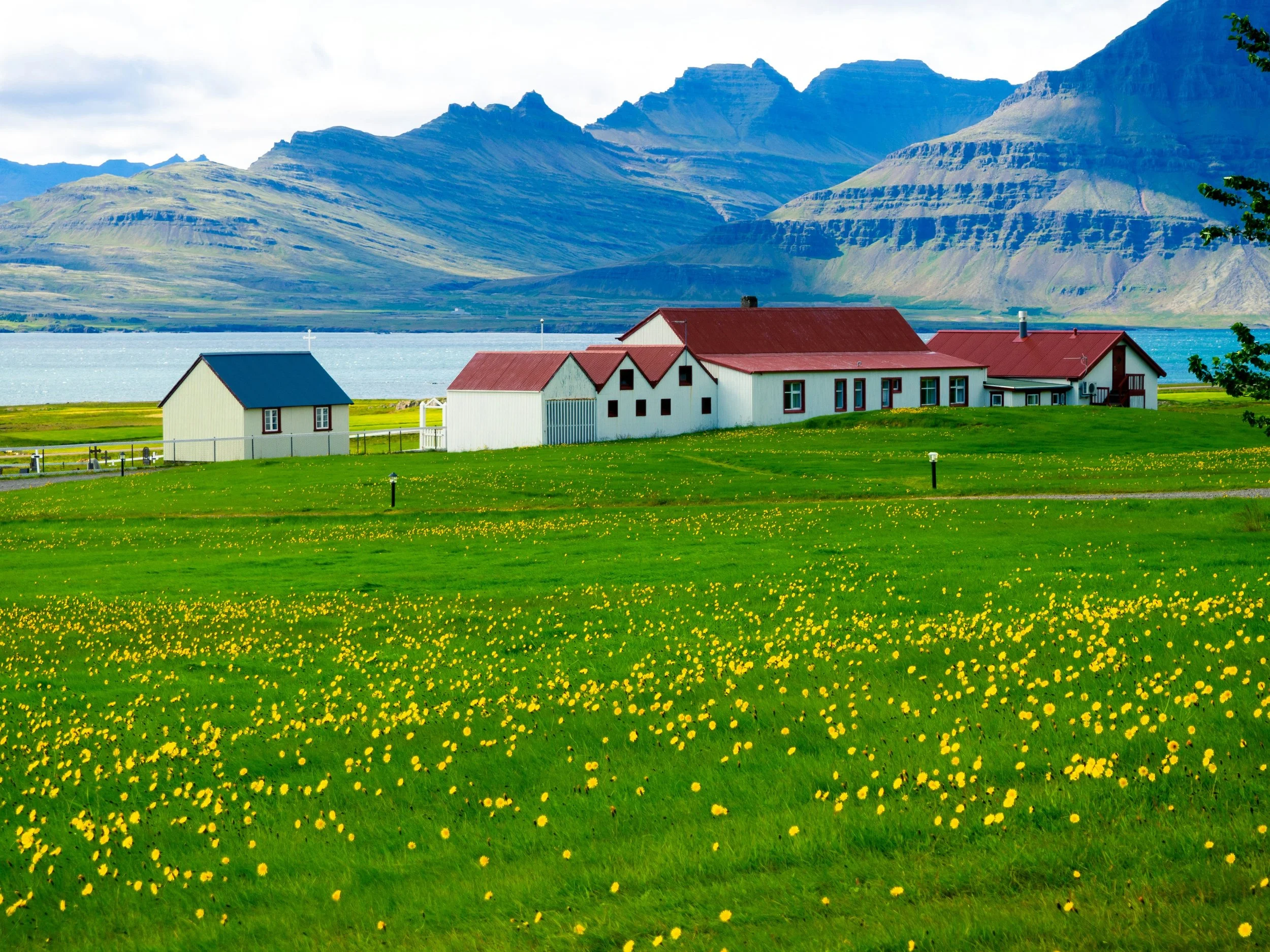 Husafell area Iceland.jpg