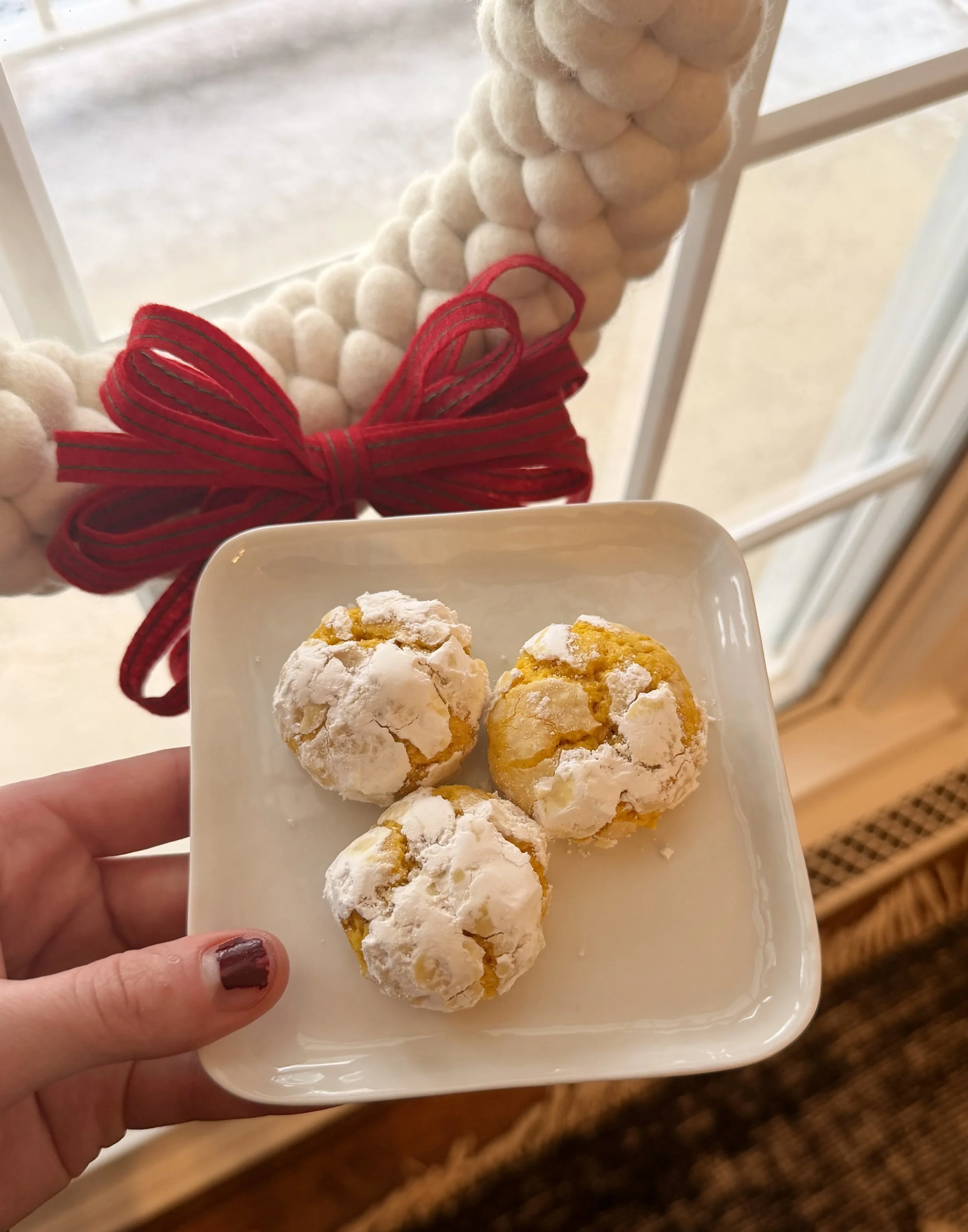 Saffron Crinkle Cookies