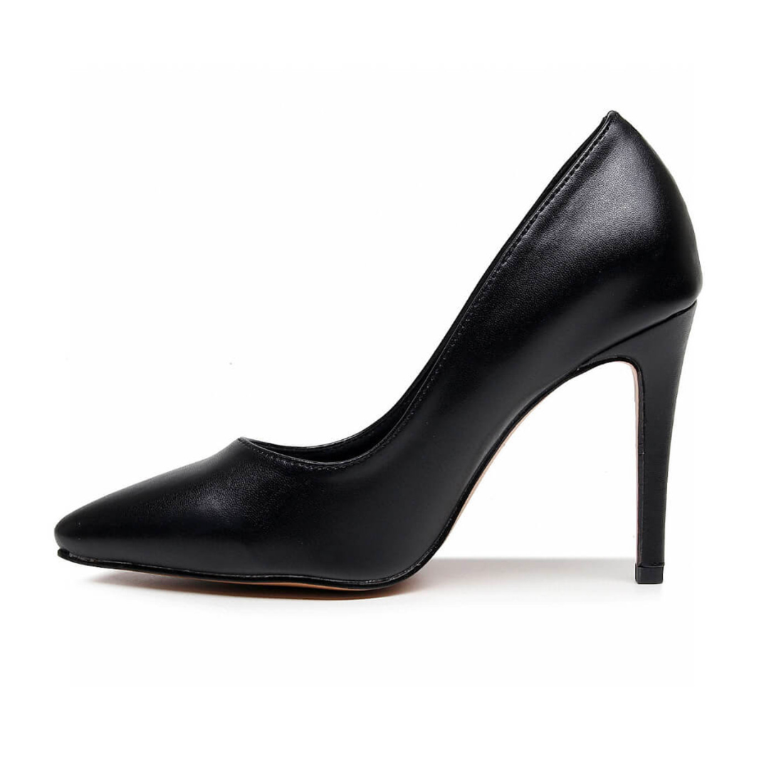 9 Reasons The Balls Of Your Feet Hurt In High Heels — The Most