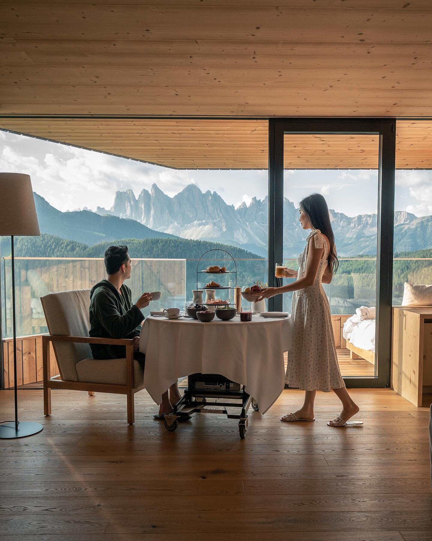 Mr D has officially perfected the &ldquo;looking out into the view&rdquo; look 🤣

Is it time to create an influencer husband account for him? 🤔😆

📍 @forestis.dolomites 

#dolomiti #dolomites #speechlessplaces #beautifulhotels #hotelsandresorts #b