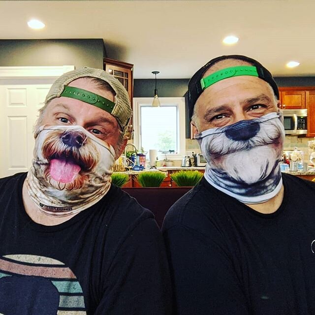 Huzzo got us some new masks.