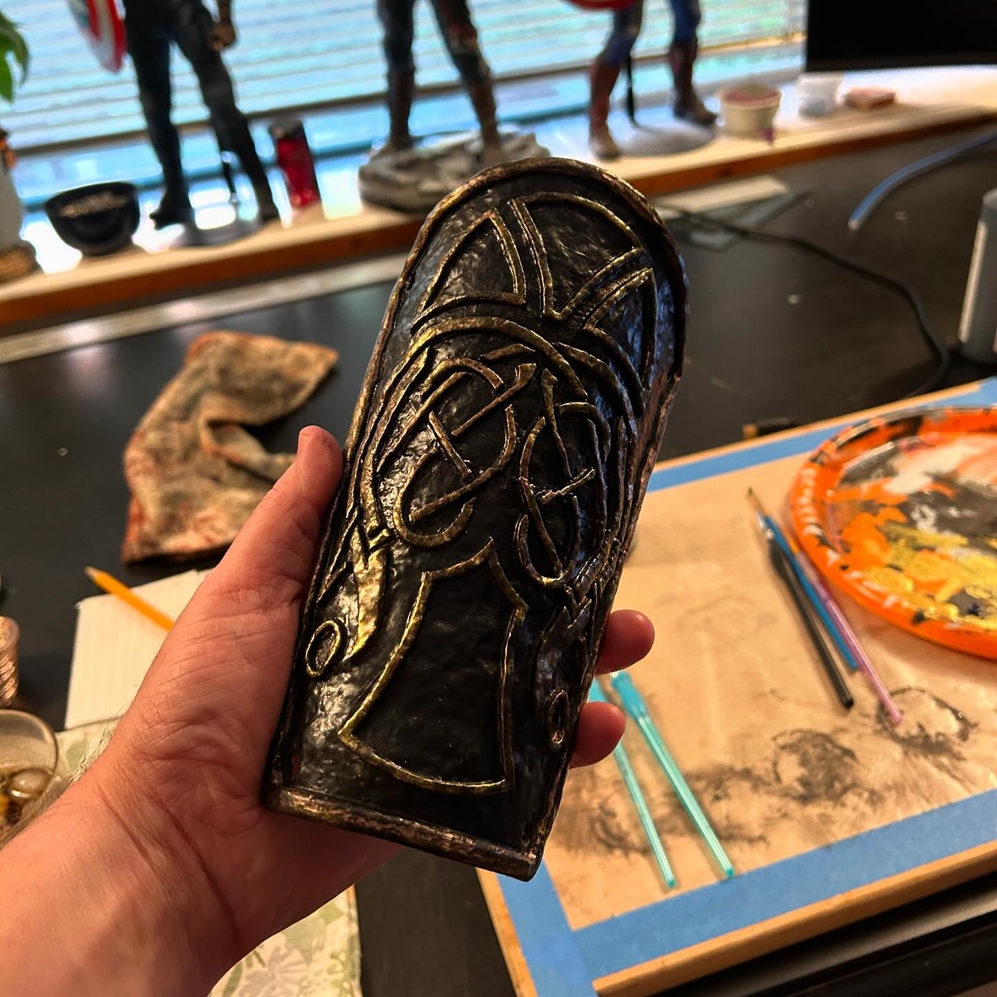 Fun with paint! Working on some cast pieces for the new D&amp;D thief project. These will go on his gauntlets and I&rsquo;m pretty happy with them so far. And if they look familiar, they are from the mold I made for the Witcher project 2 years ago (h