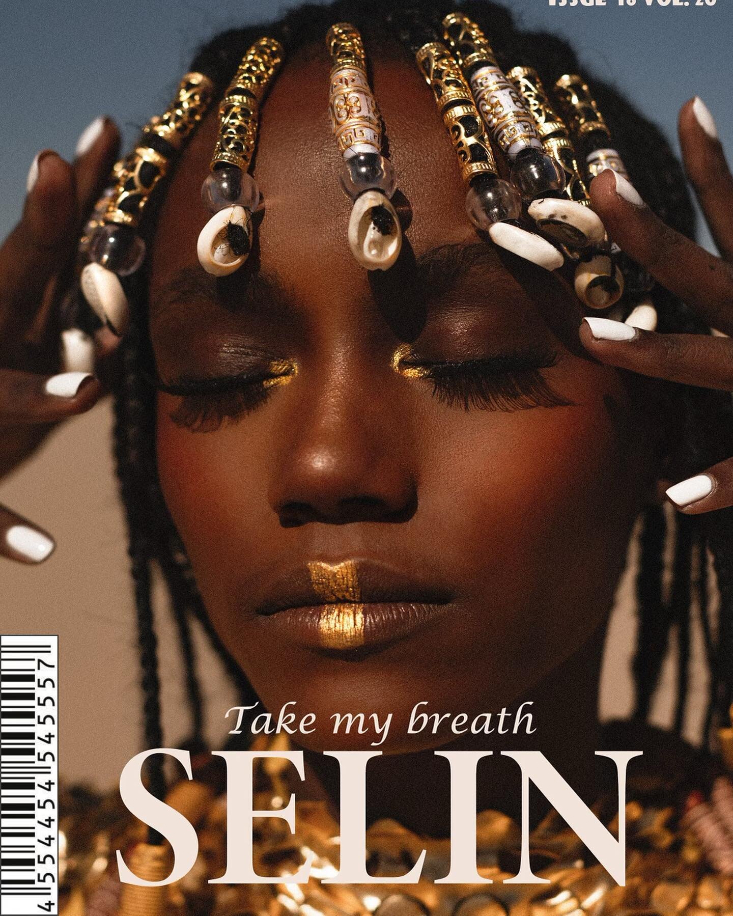 S E L I N 
&bull;
&bull;
Always grateful for a publication. A cover always makes it even more special 😍
&bull;
&bull;
&bull;
&bull;
Team
Model: @kasemire.dieumerci 
Makeup: @shadesofradiancebeauty 
Hair: @slctressbyjoelle 
Styling: @styled_by_kanu 
