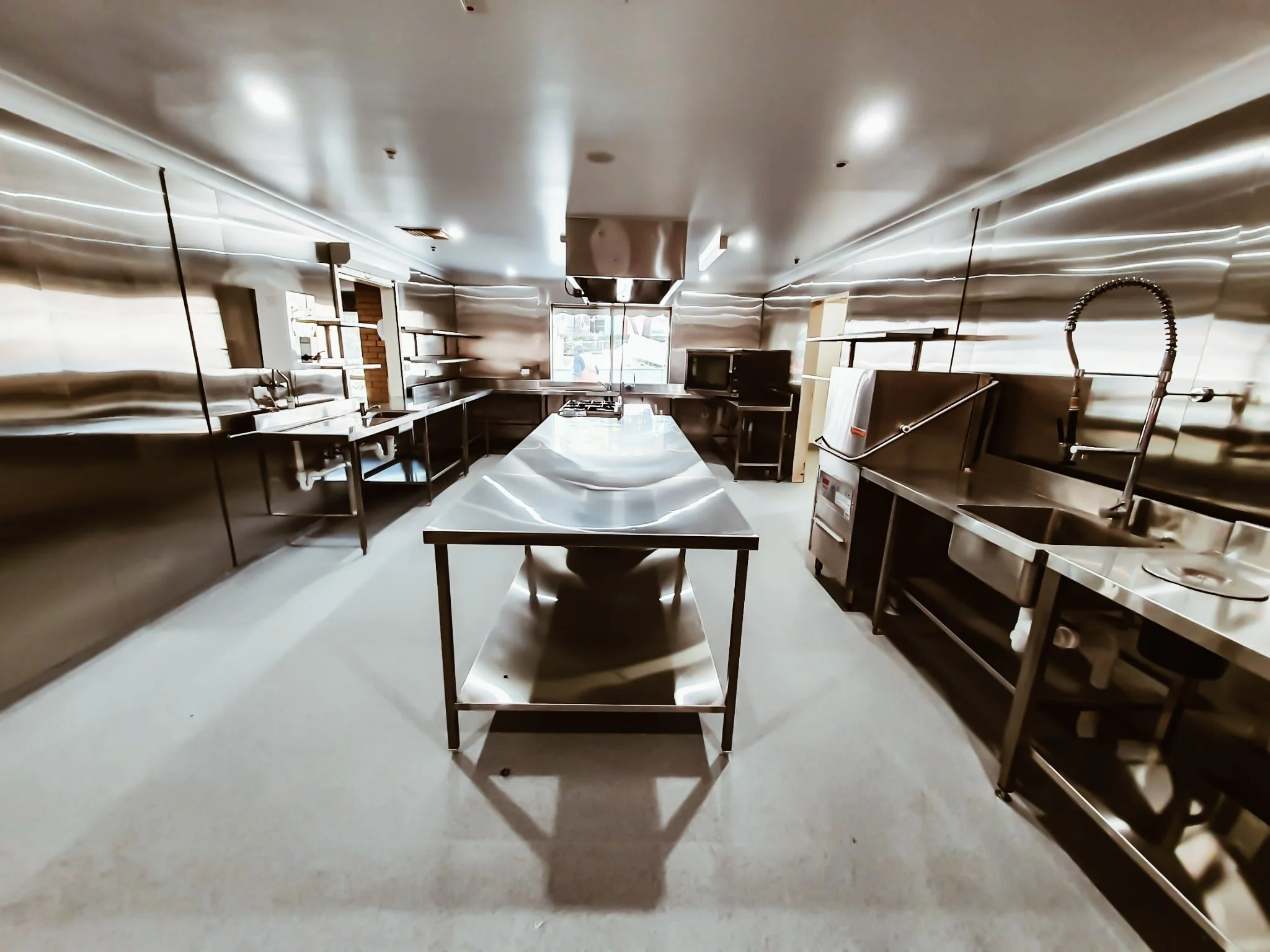 Commercial Kitchen.jpg