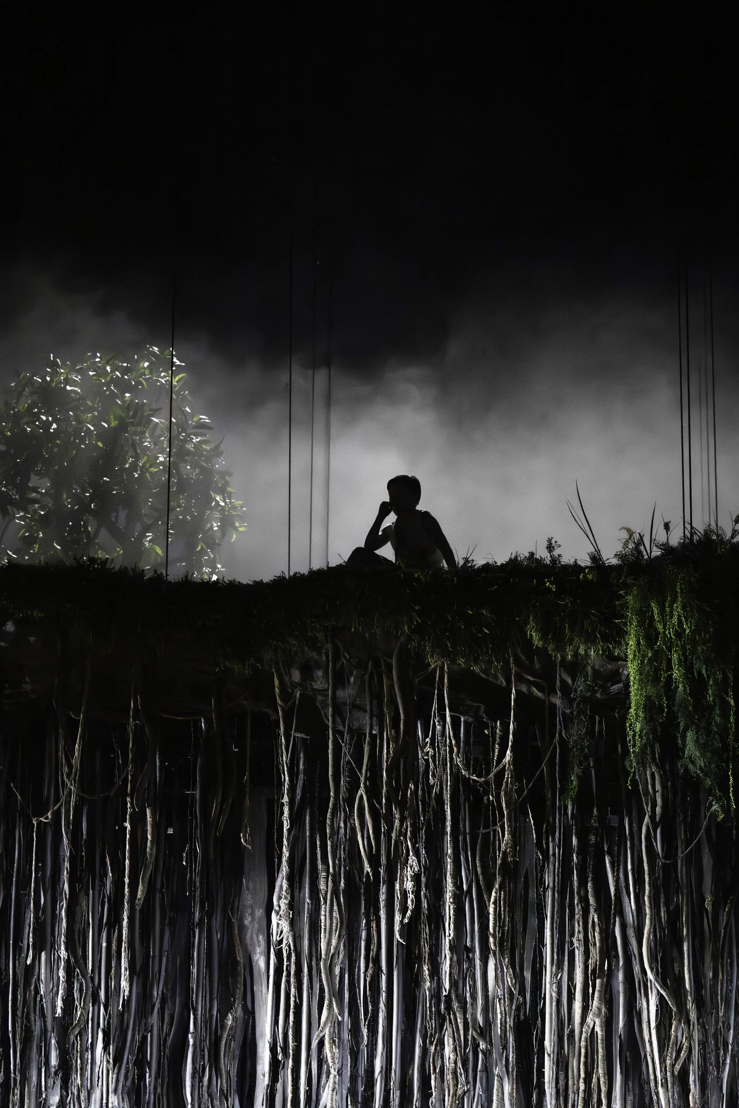 14_L'invisible - Oper Frankfurt, 2025.jpg