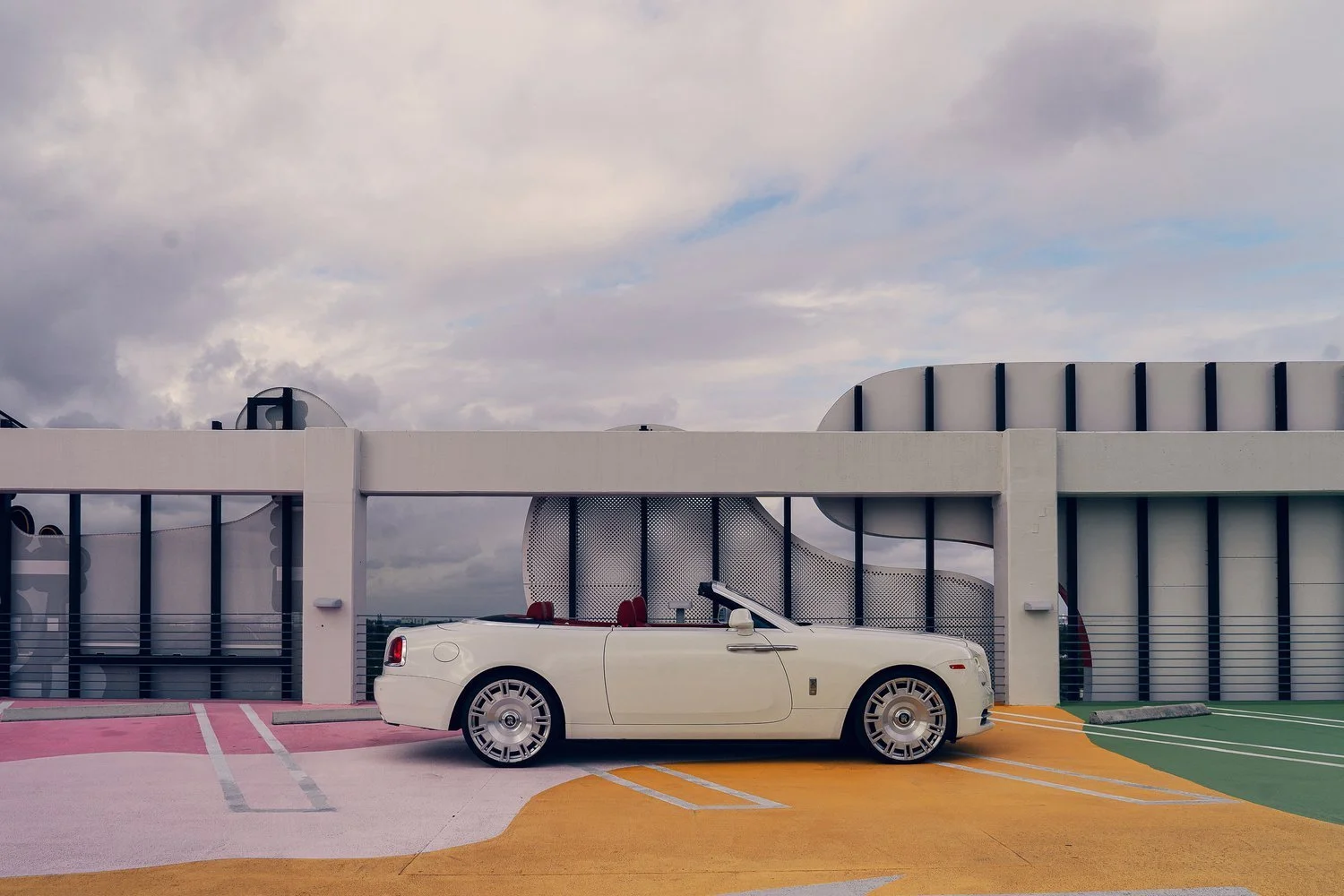 Rolls-Royce Dawn 