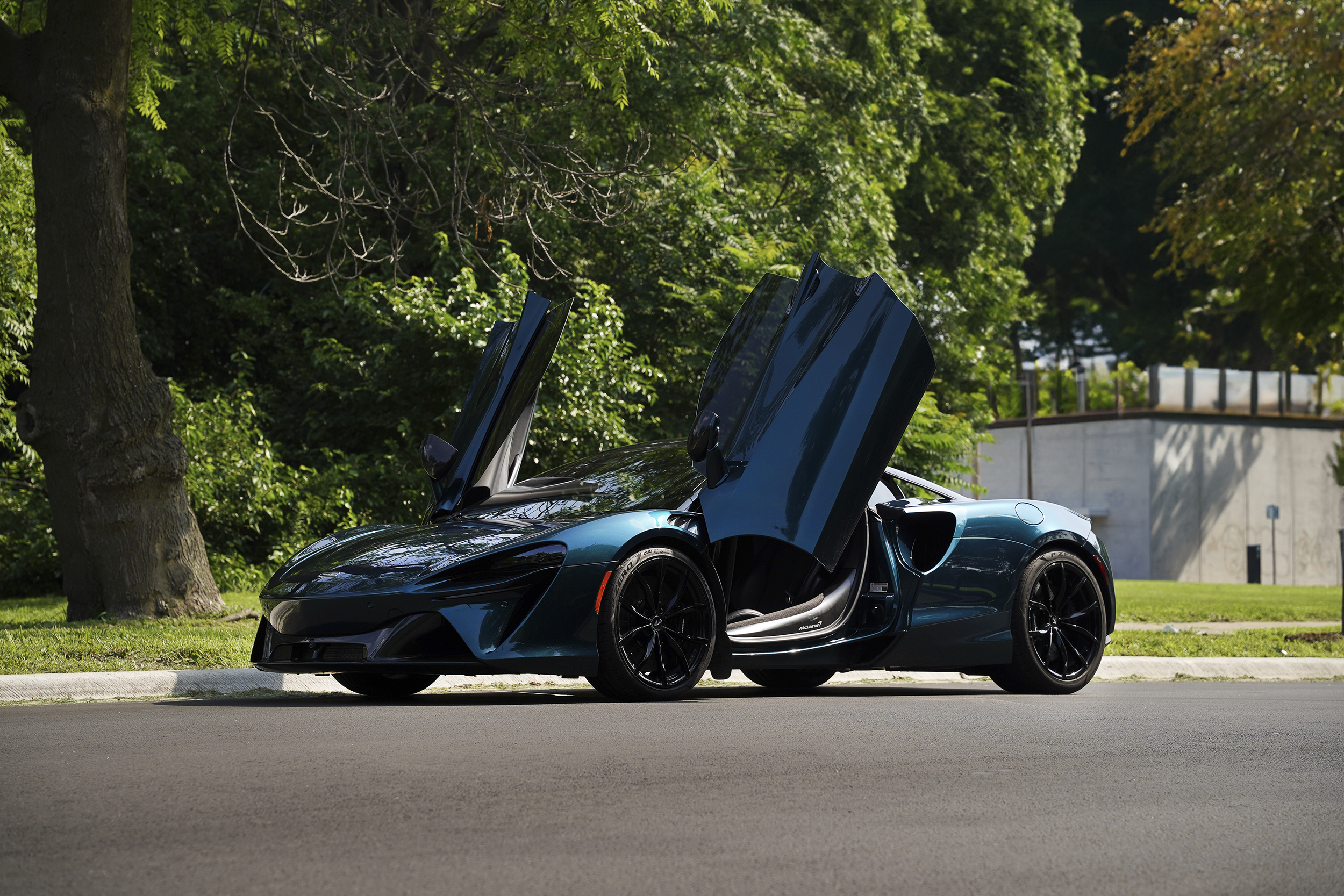 2024 MClaren Artura
