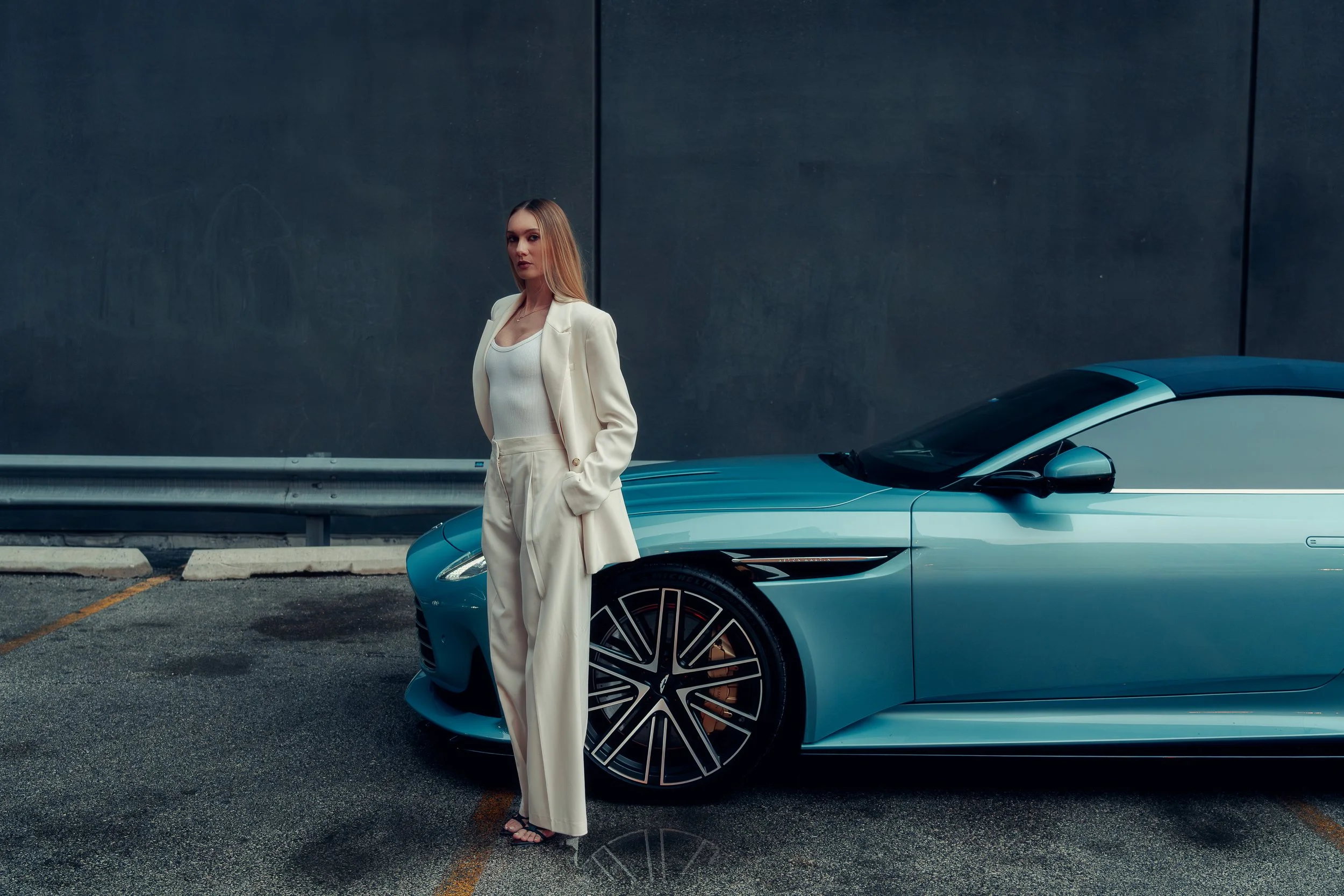 2025 Aston Martin DB12 Volante 