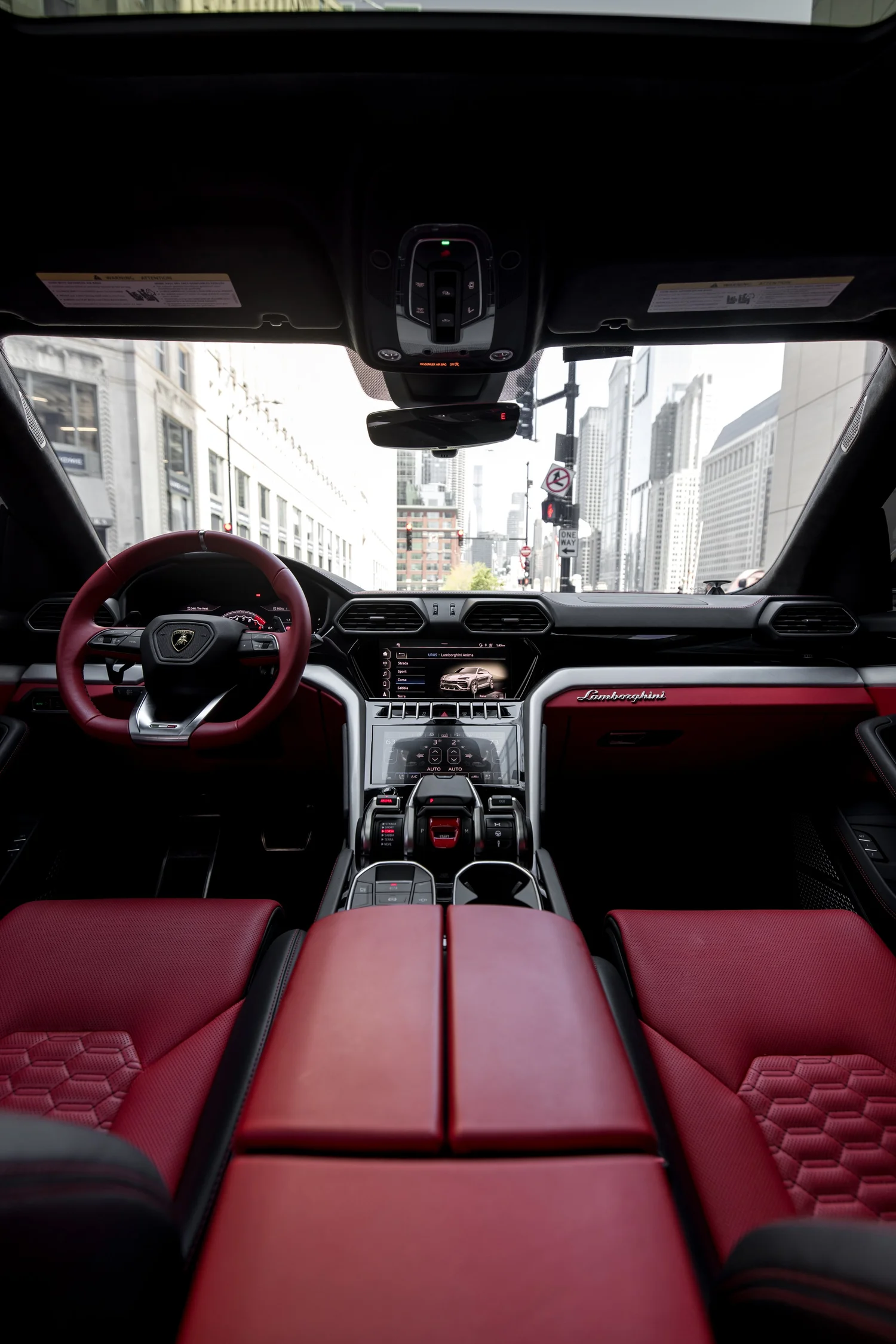 2020 Lamborghini Urus — Black/Red | DS Members Collection®