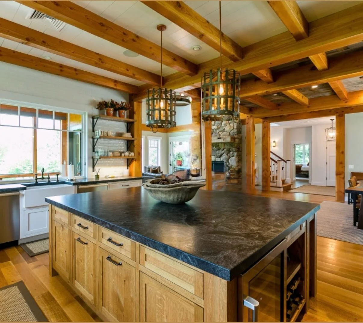 This new construction project in Stowe VT was so rewarding. Great client, great team and a lovely home in the end. As fall foliage, holidays and ski season are around the corner, it’s time for it to shine!
.
.
#newconstructionhomes #skihouse #m