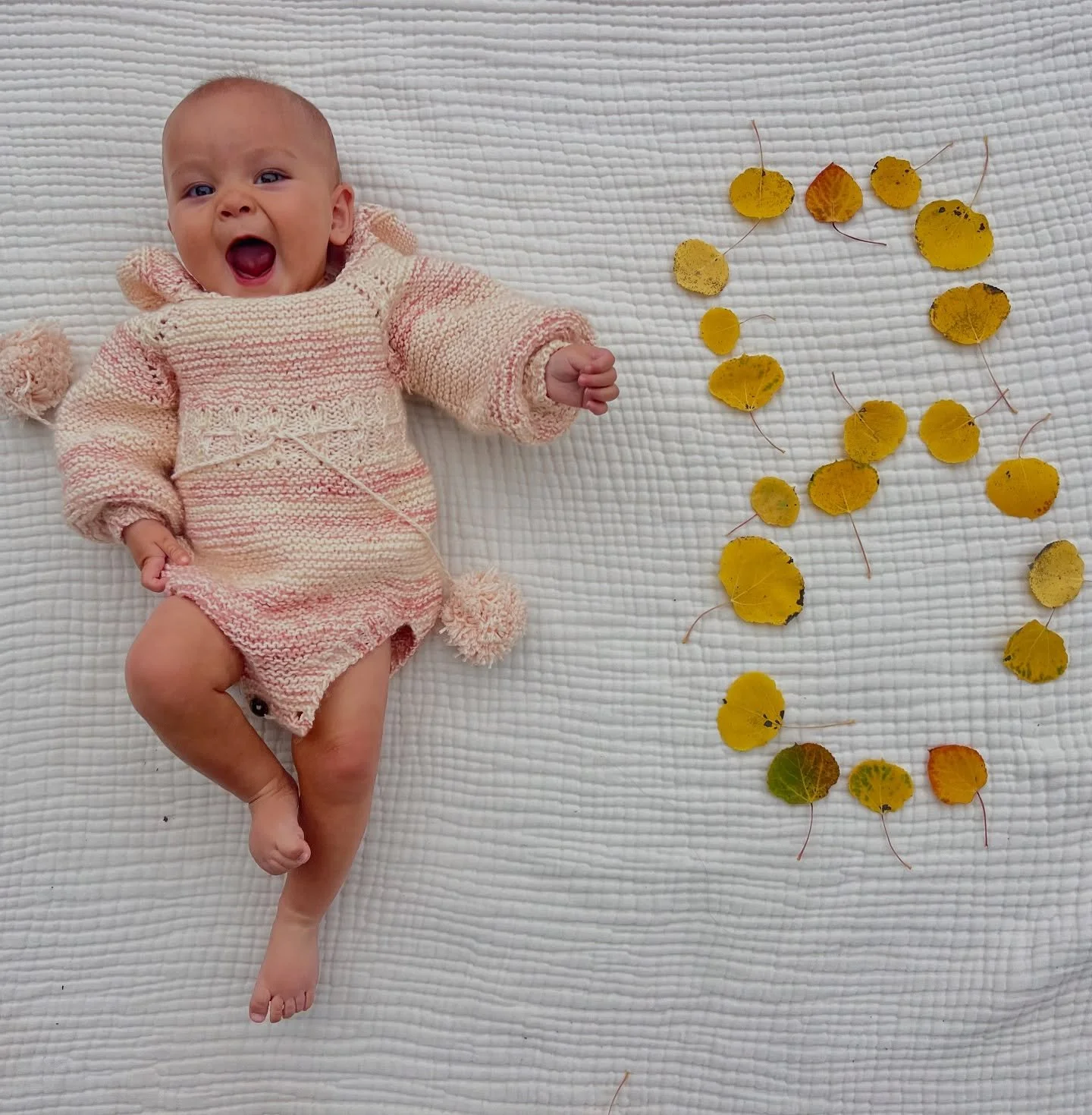 And you&rsquo;re 8 months Miss May Hazel 🫶

Miss chitter-chatter, you&rsquo;re in such communicative mood this month. Your favorite move is to &ldquo;smile-flirt&rdquo;- going &ldquo;ha ha ha ha&rdquo; with your twinkly eyes and open mouth until peo