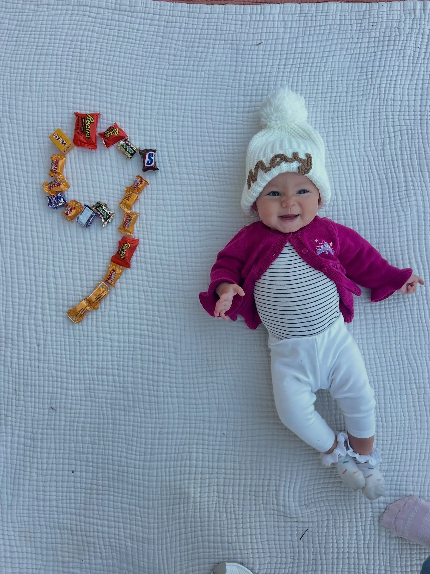 9 months in, 9 months out- our little peanut is 3 seasons old already 😭
You are still fitting in most of your 0-3 month clothings and have 2 hairs total 😅
You grew one tooth this month, a &ldquo;fang&rdquo; on your bottom left! It&rsquo;s pretty po
