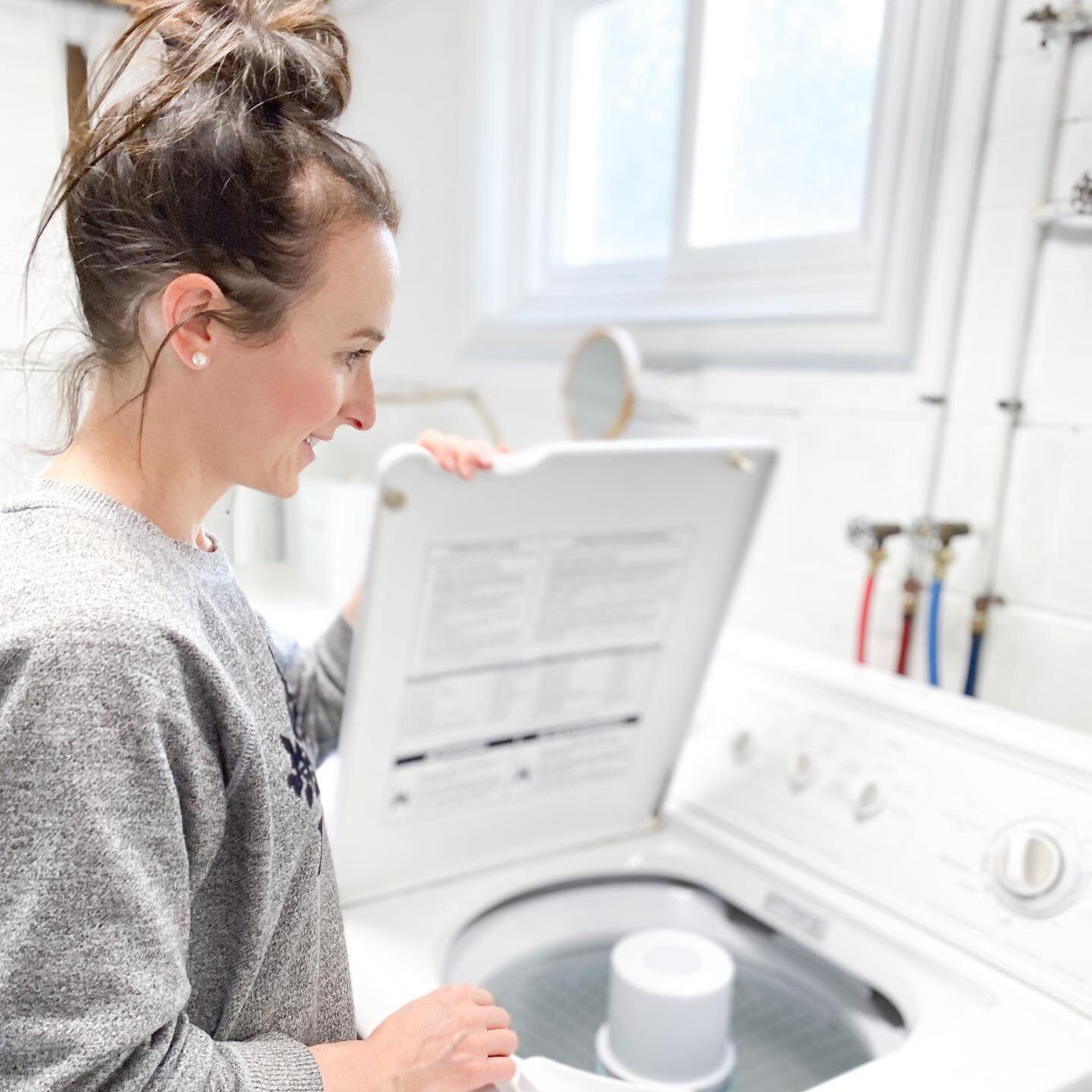 💕 LAUNDRY 💕

Takeaways from my Laundry Routine Video:

💗 We only do laundry on weekends 
🖤 I looove our detergent strips
💗 I don&rsquo;t check pockets 
🖤 Scott and I share laundry duties
💗 If you hate folding you should stop doing it

✨ Link i